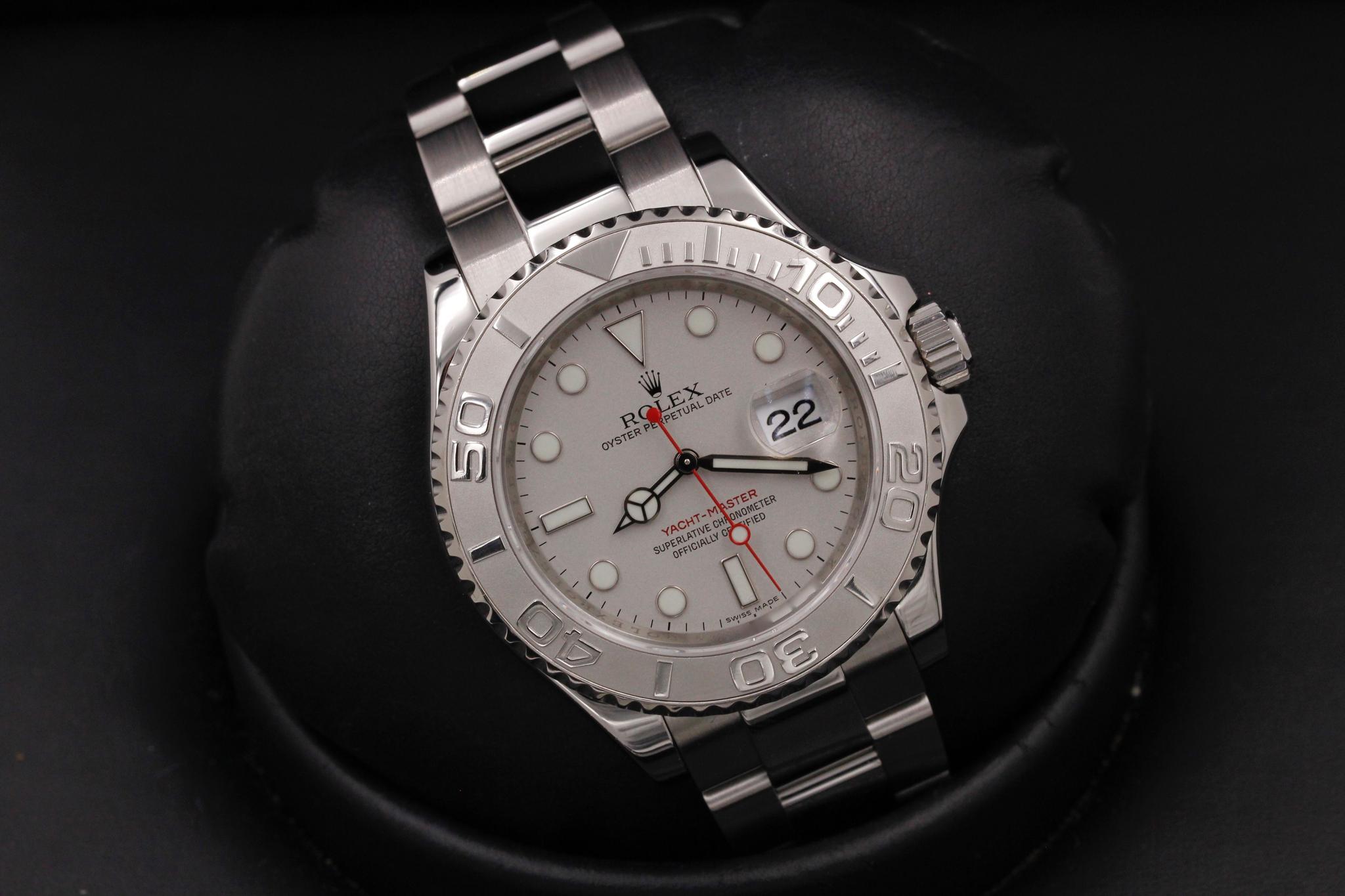 Watch Image 10