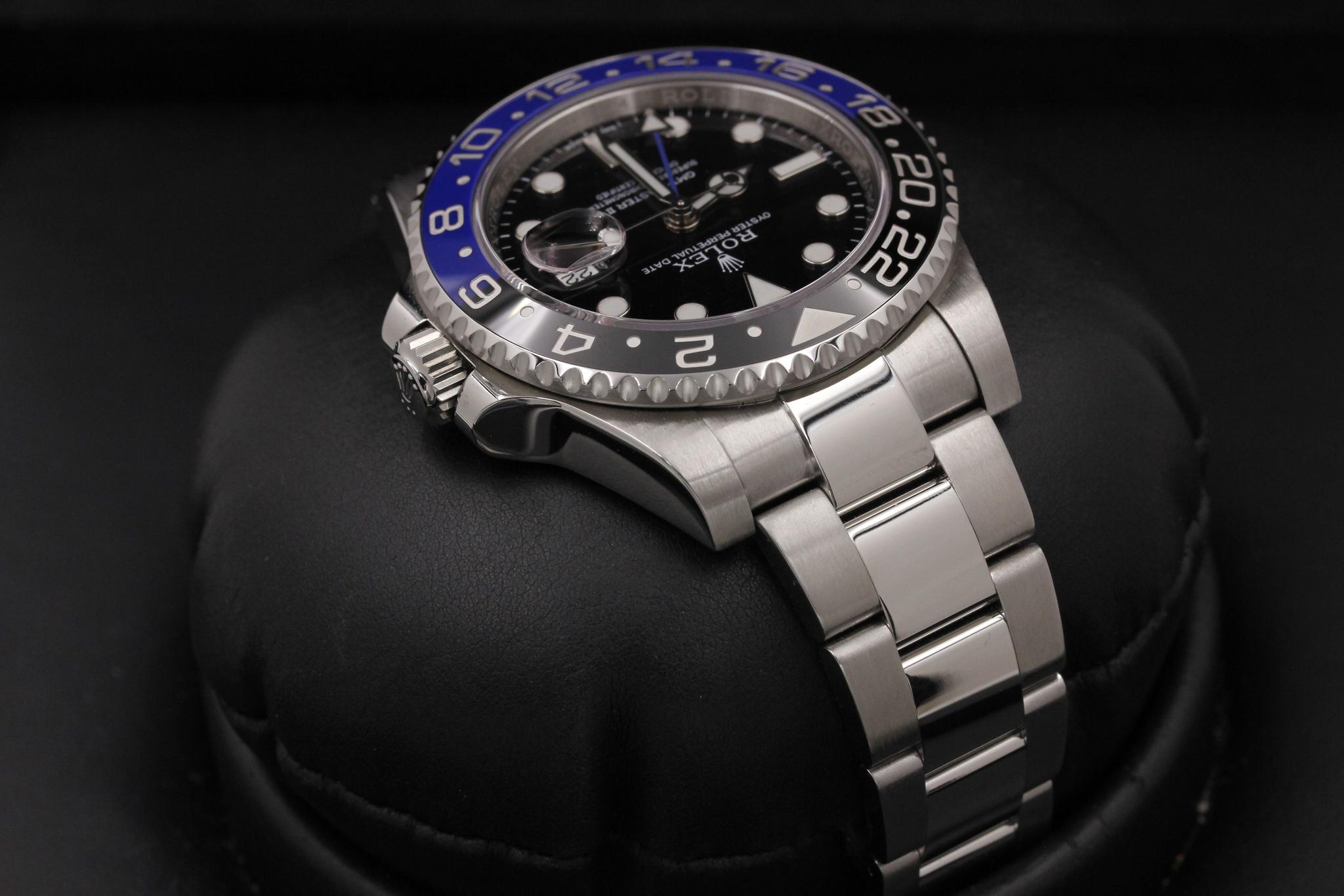 Watch Image 4