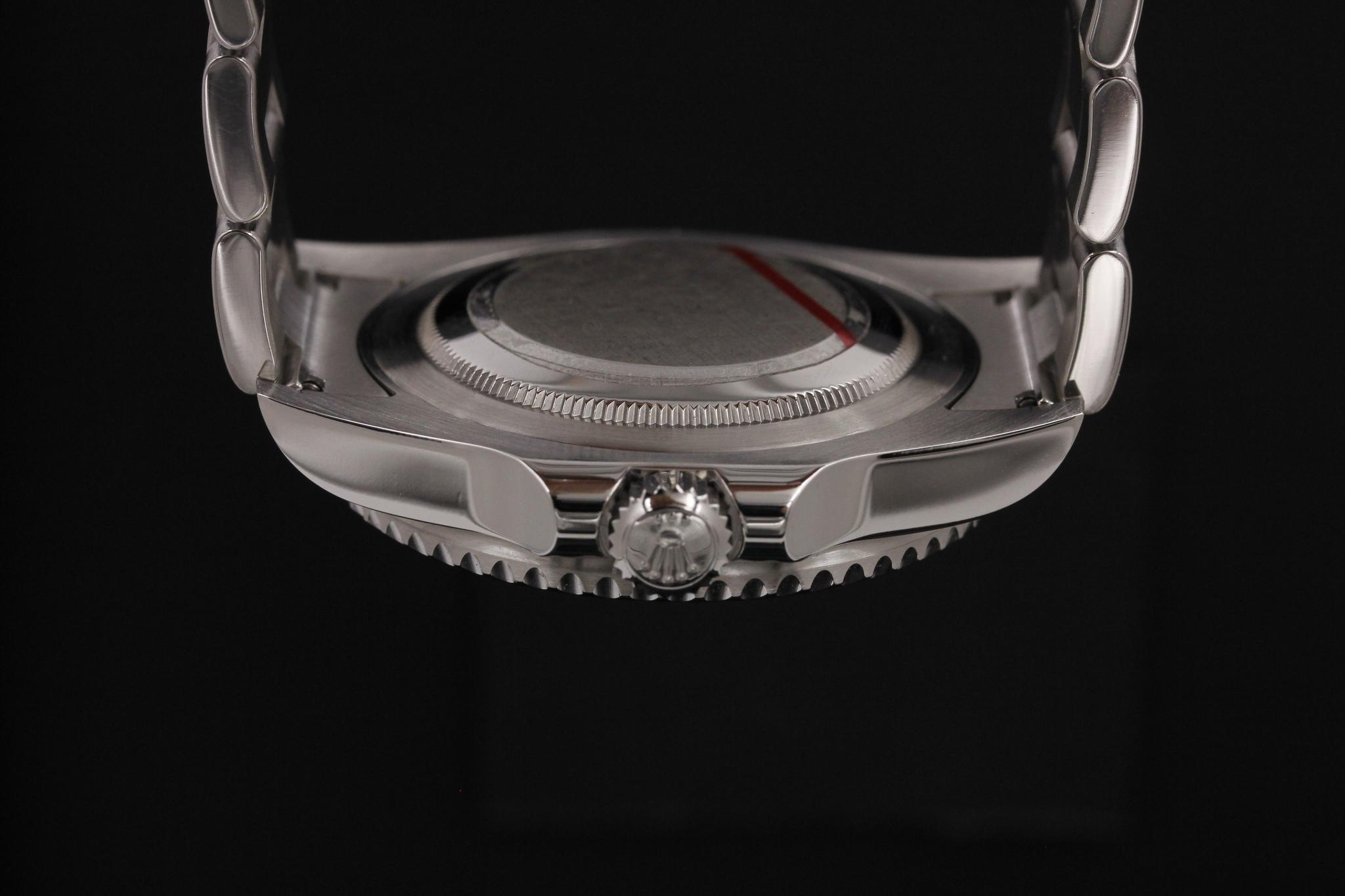 Watch Image 7