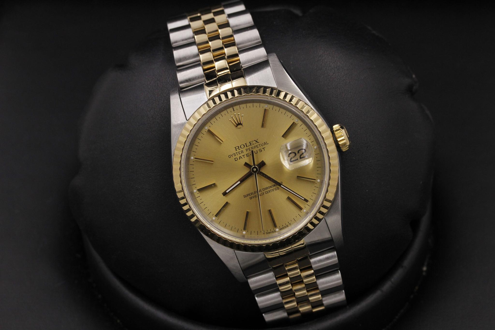 Watch Image 10