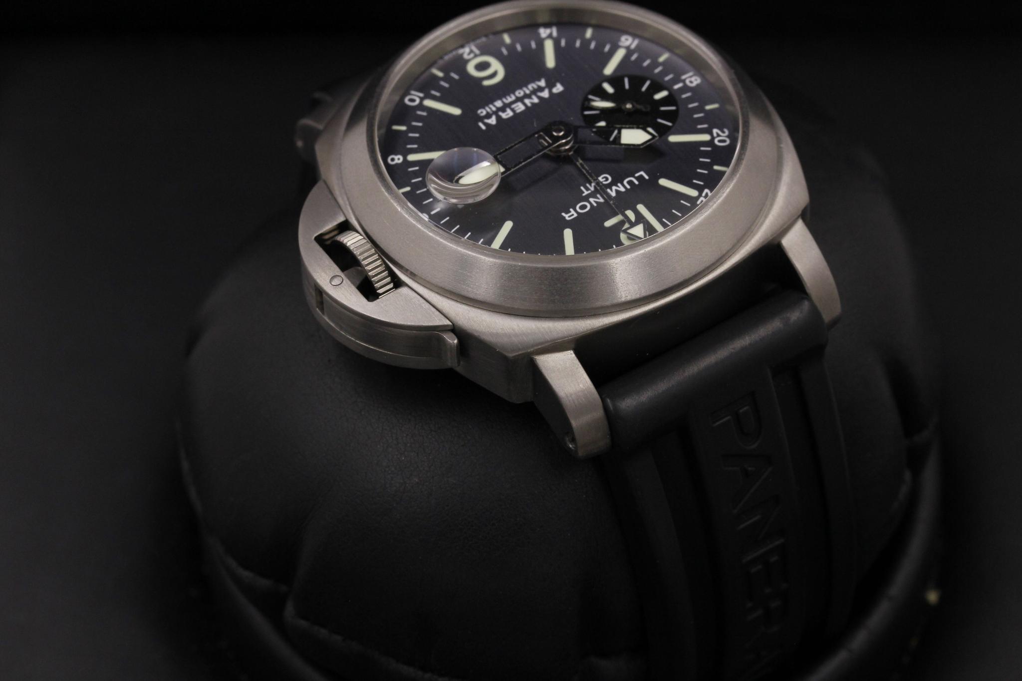 Watch Image 4