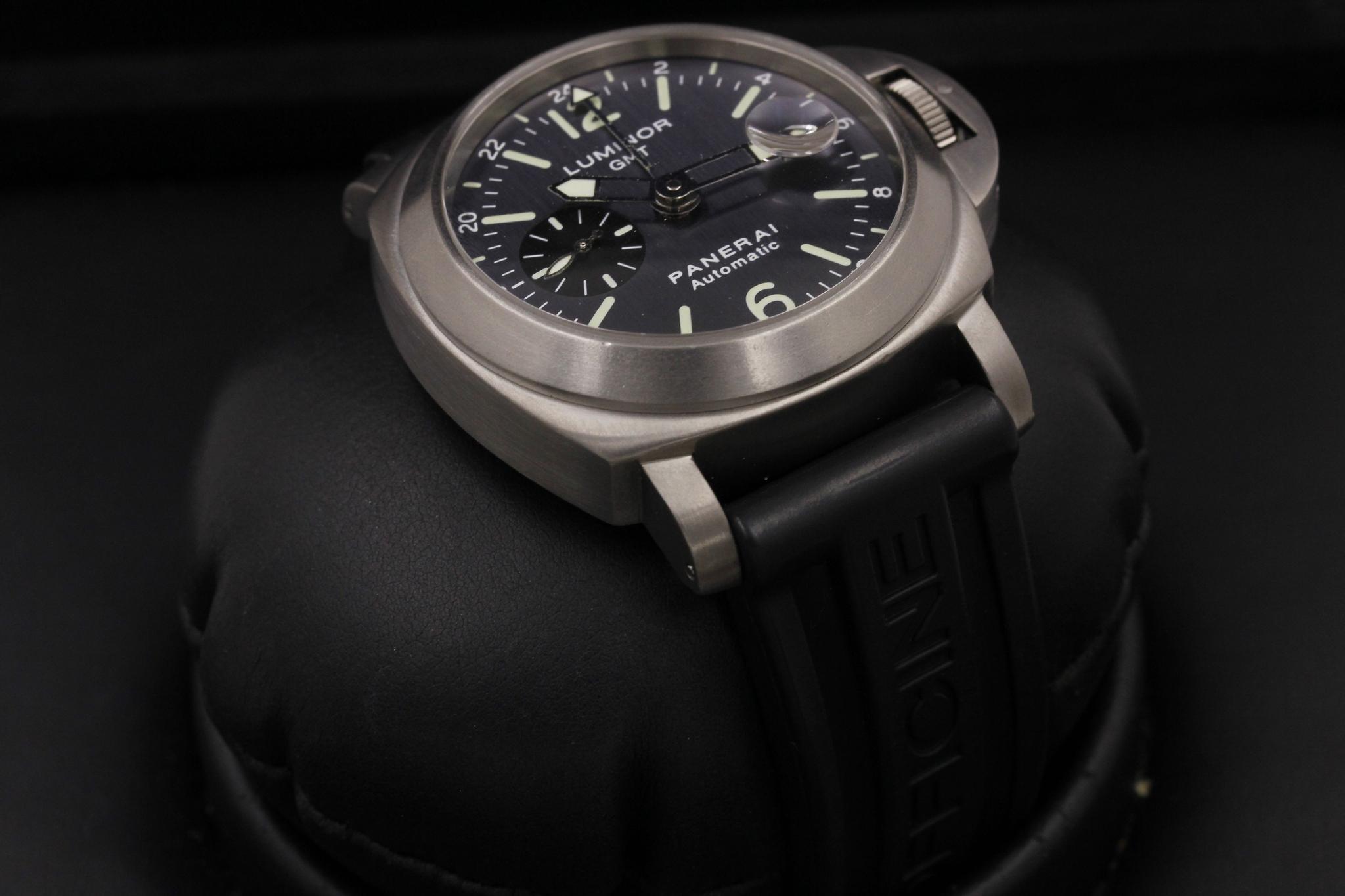 Watch Image 6