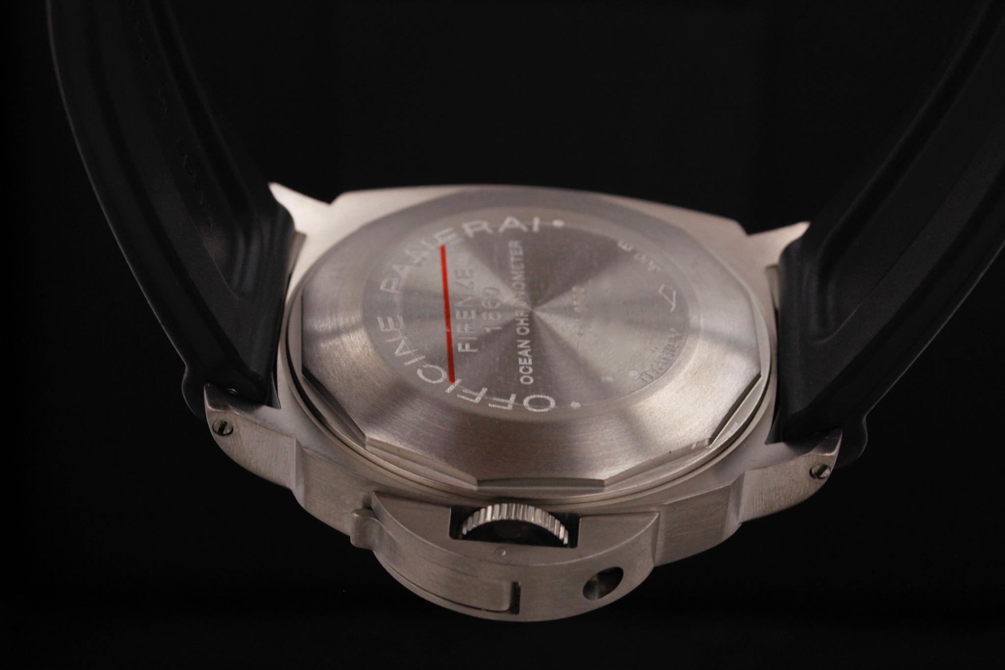 Watch Image 7