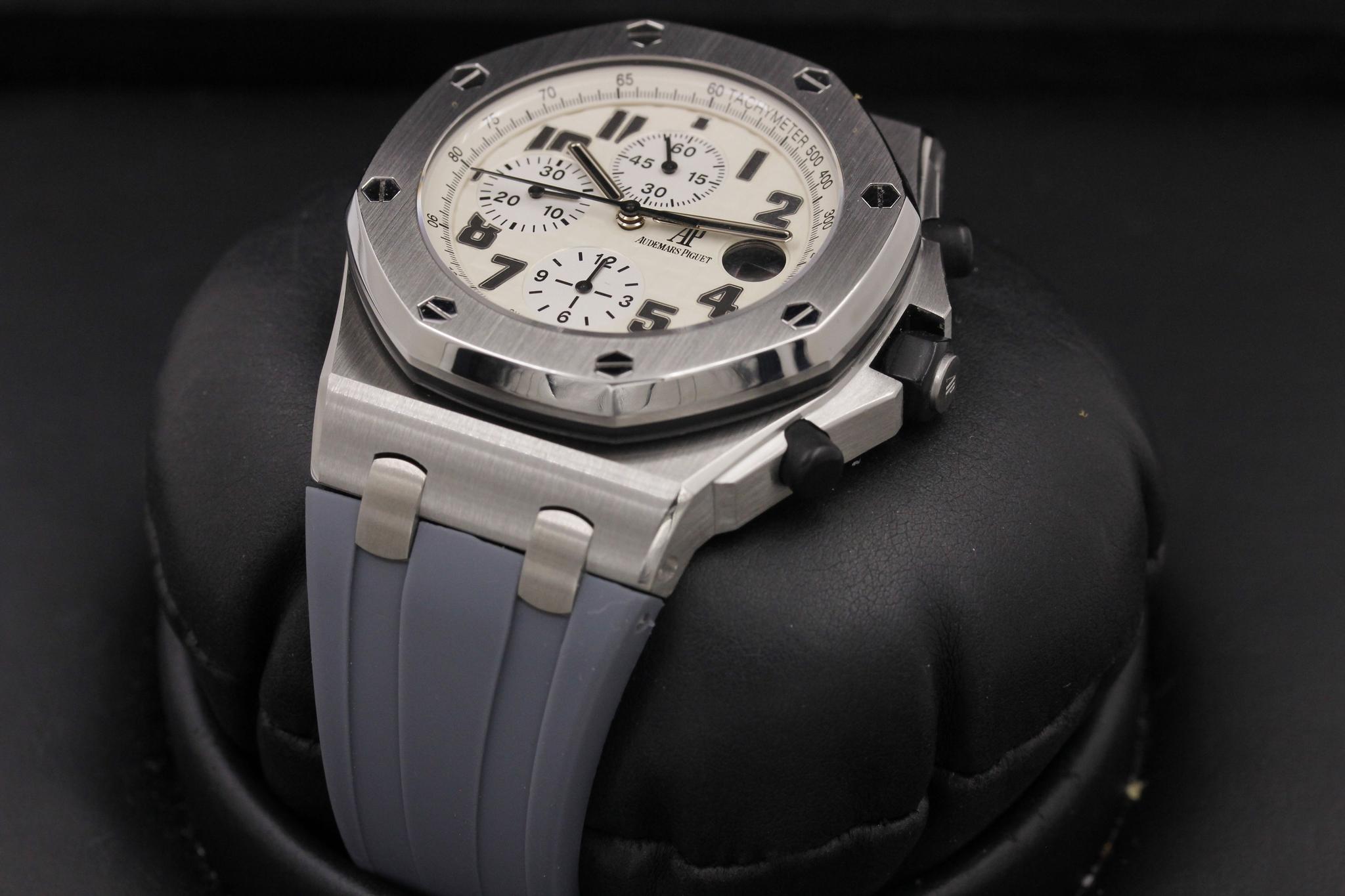 Watch Image 2
