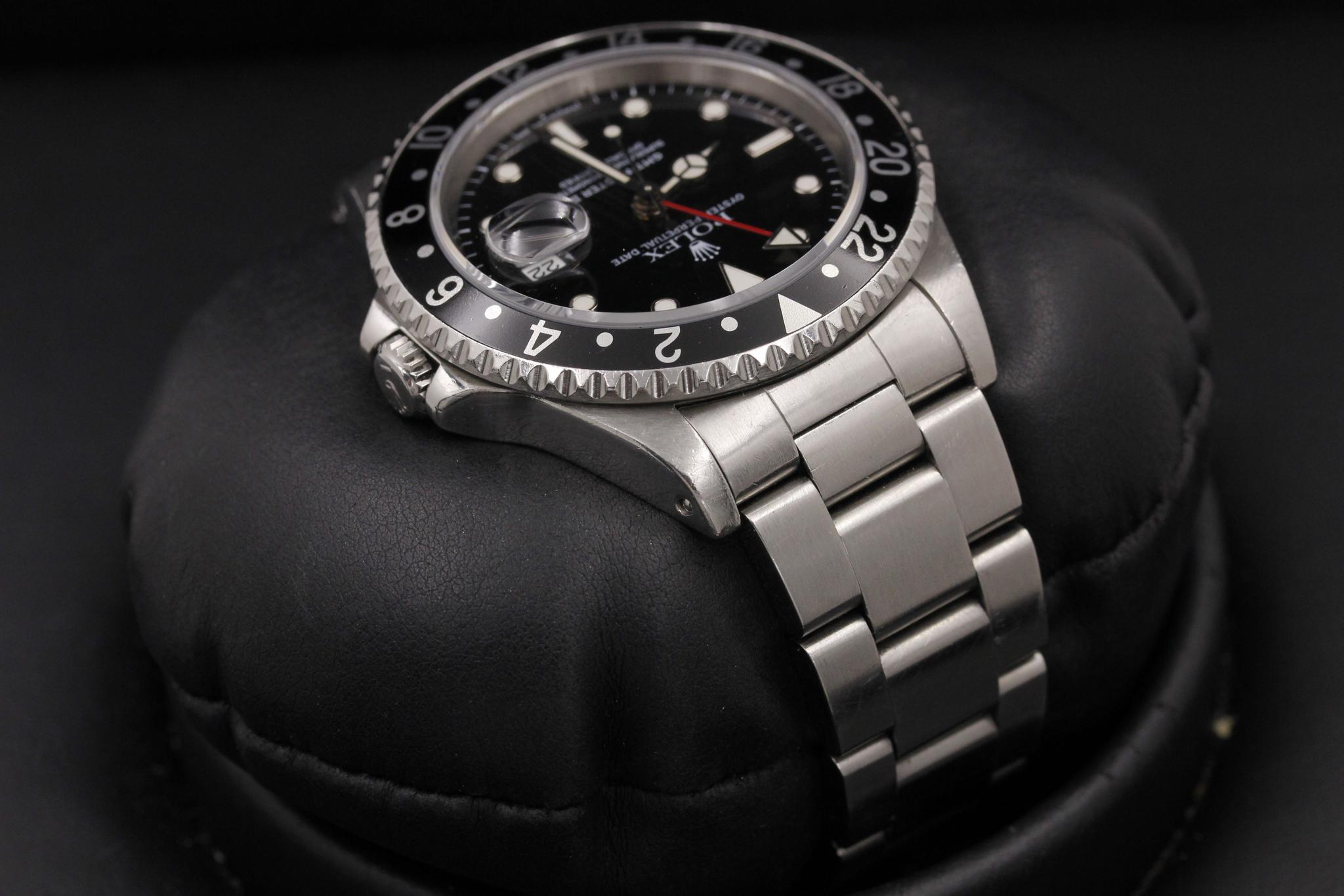 Watch Image 4