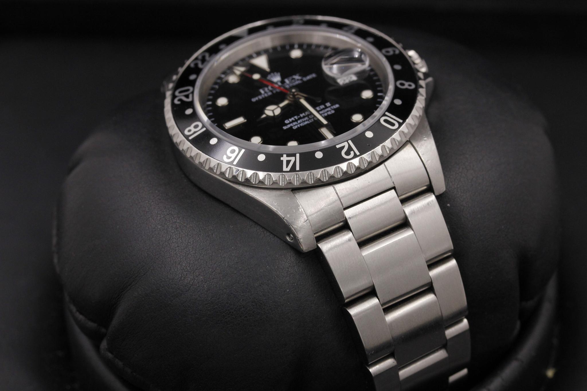 Watch Image 6