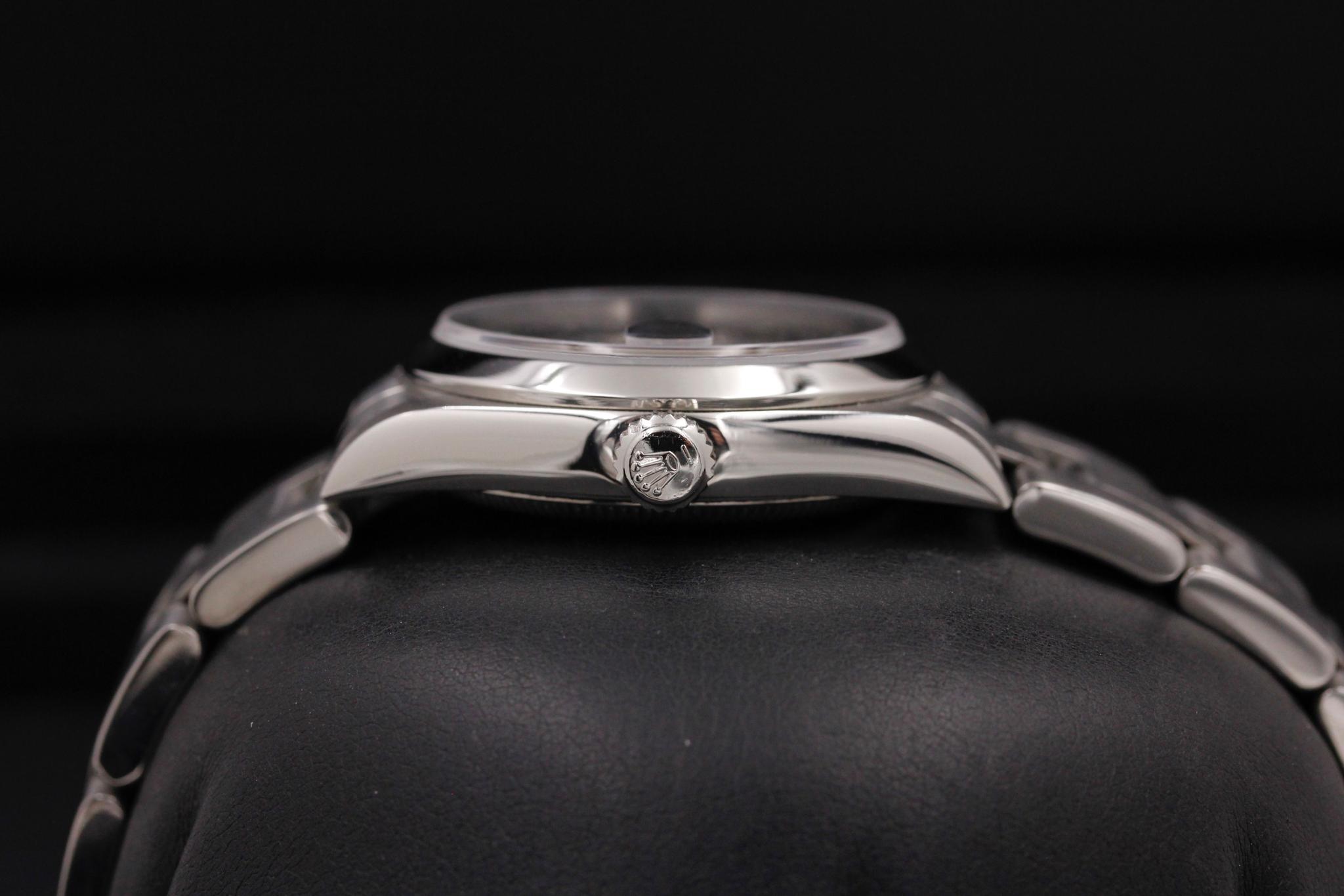 Watch Image 3