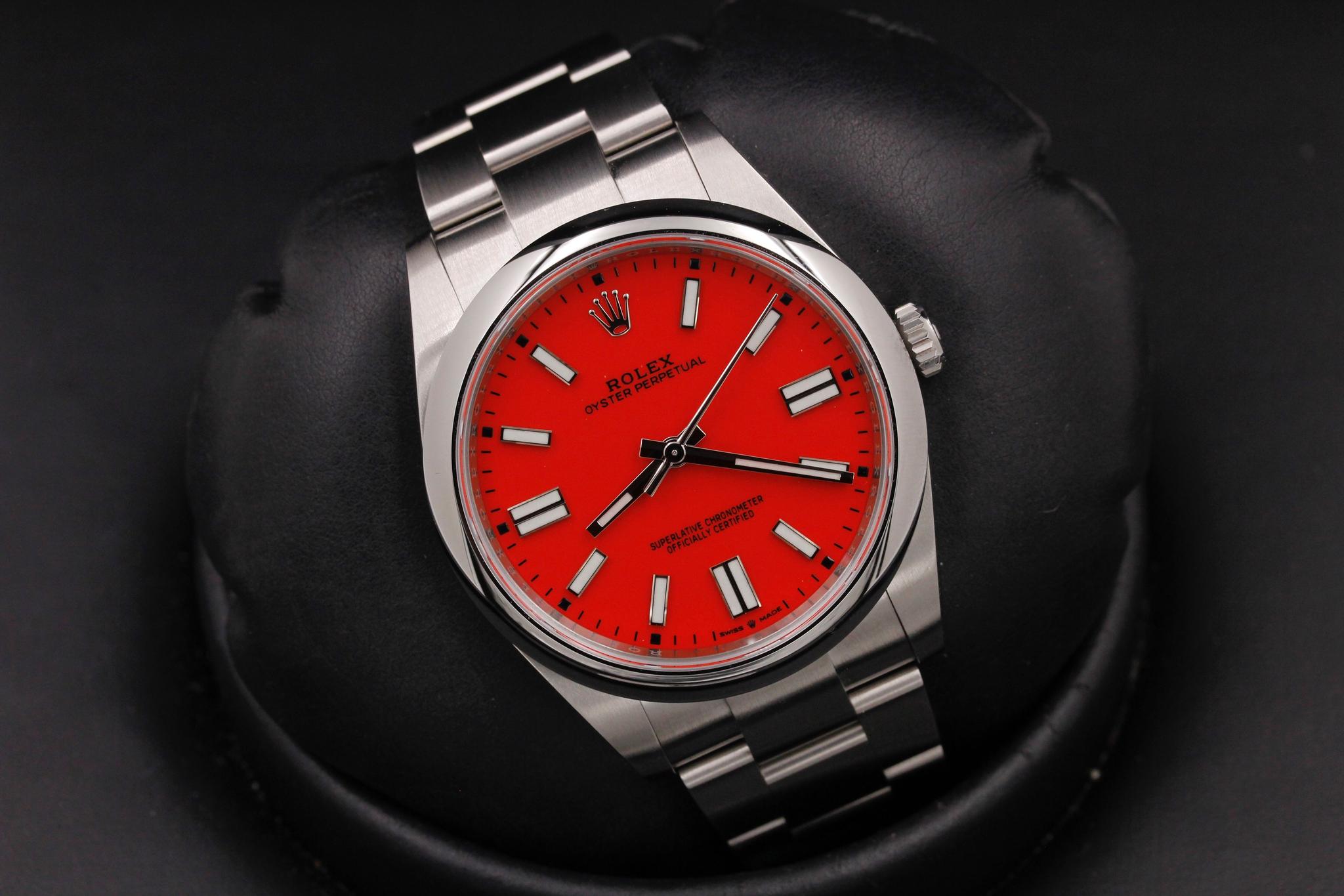 Watch Image 10