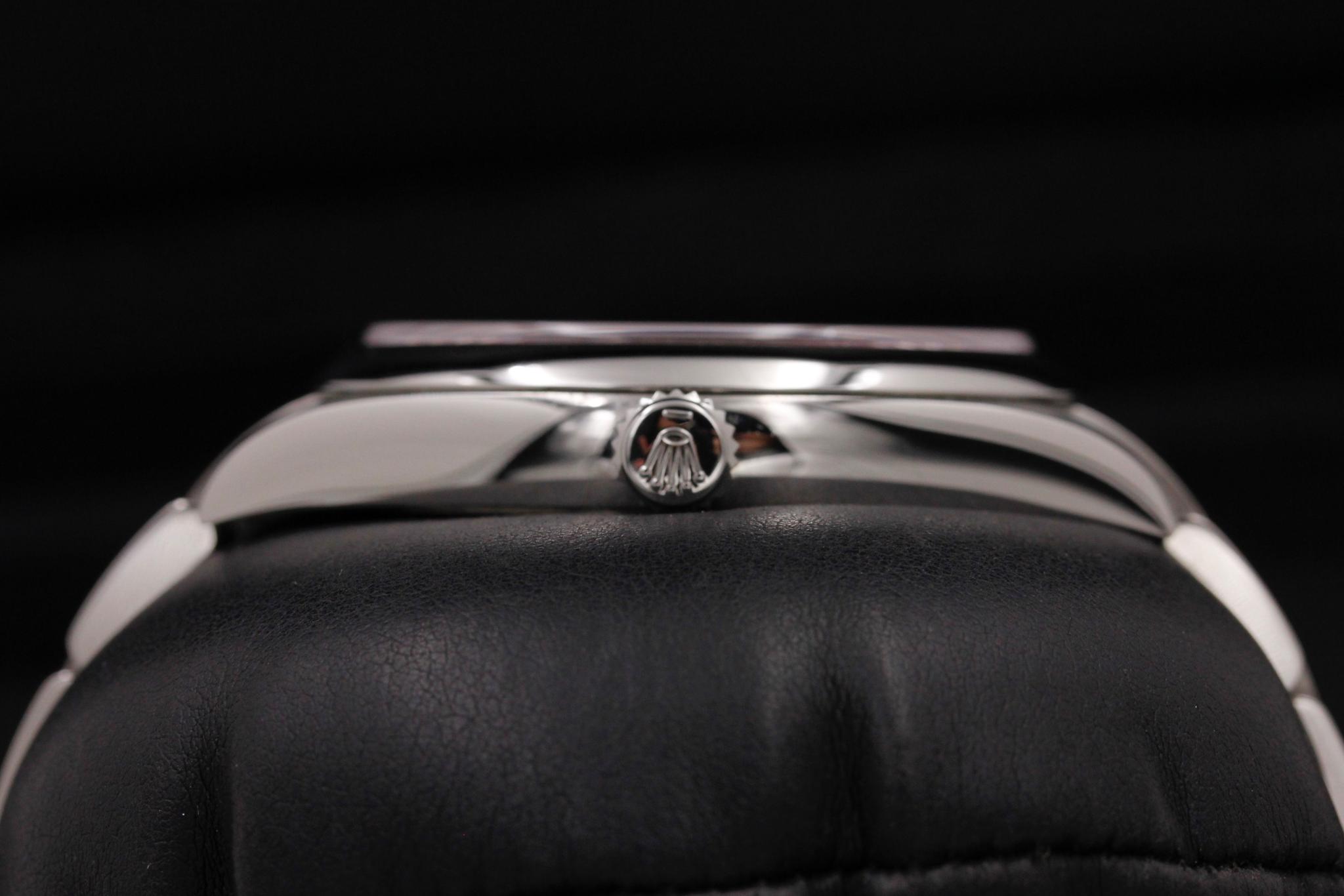 Watch Image 3