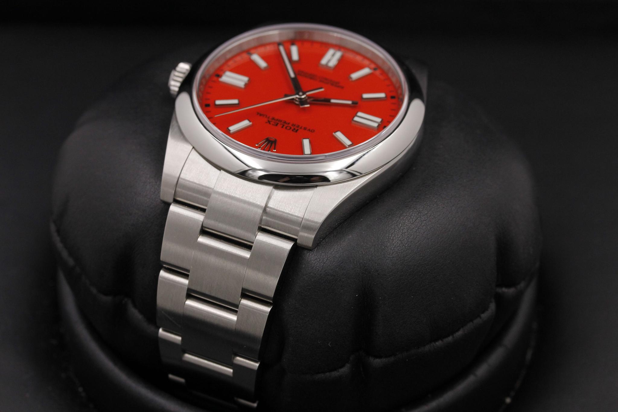 Watch Image 5