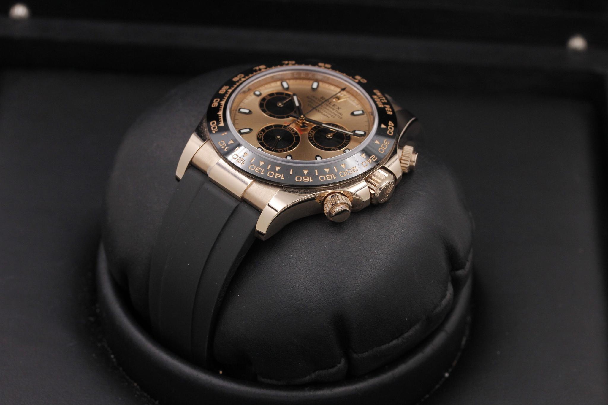 Watch Image 2