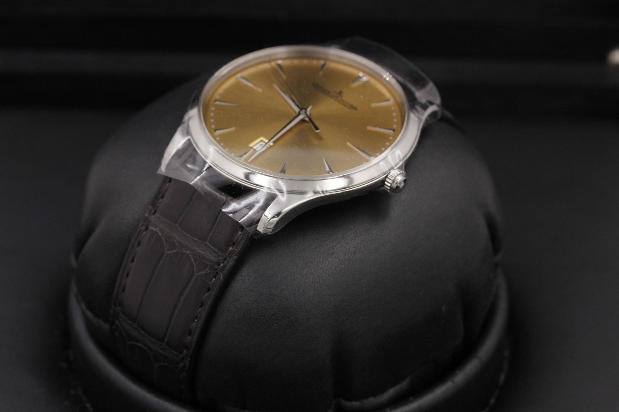 Watch Image 2