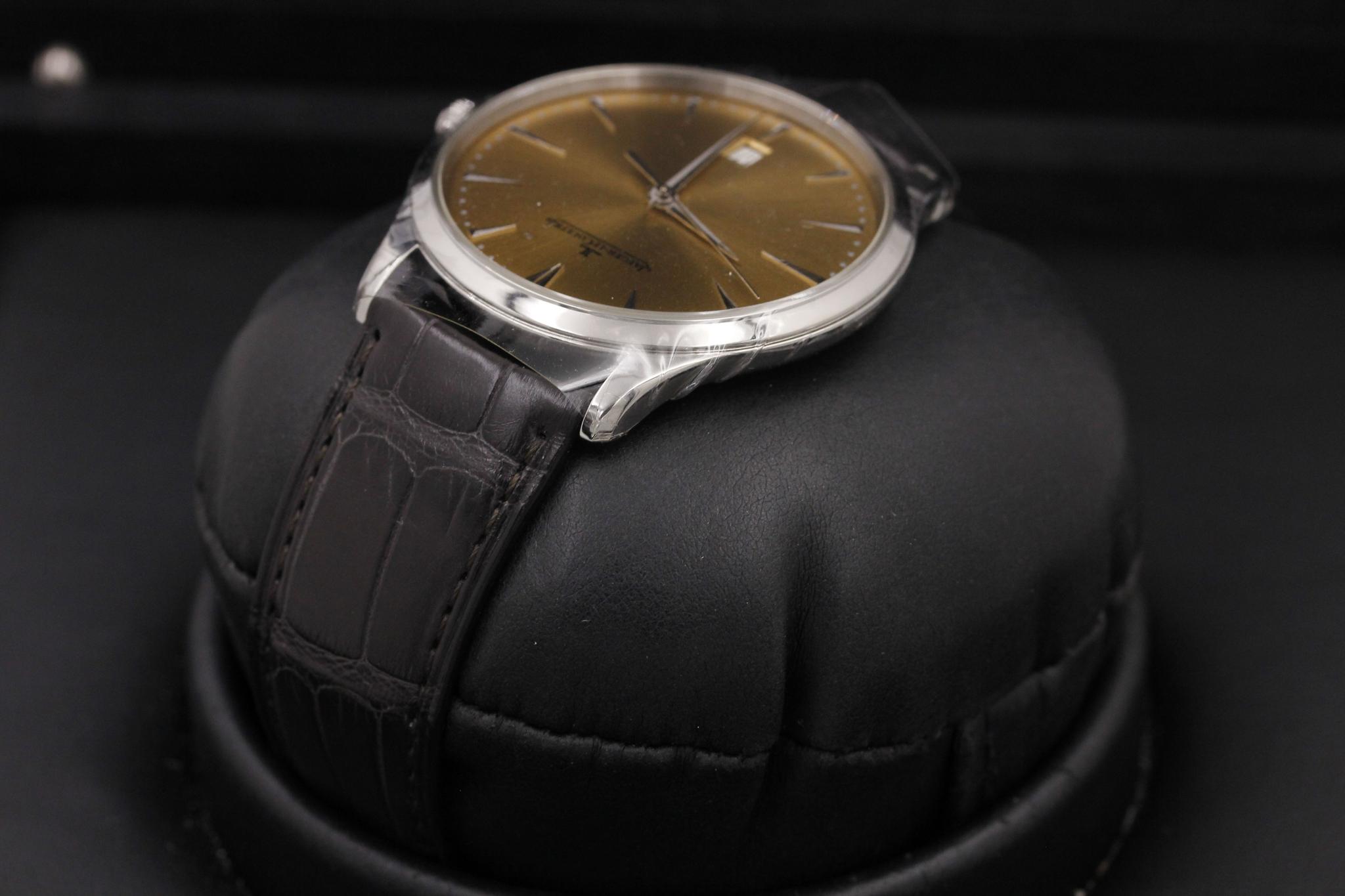 Watch Image 5