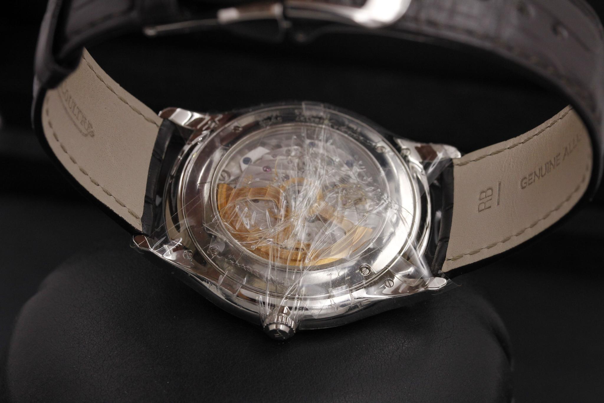 Watch Image 7