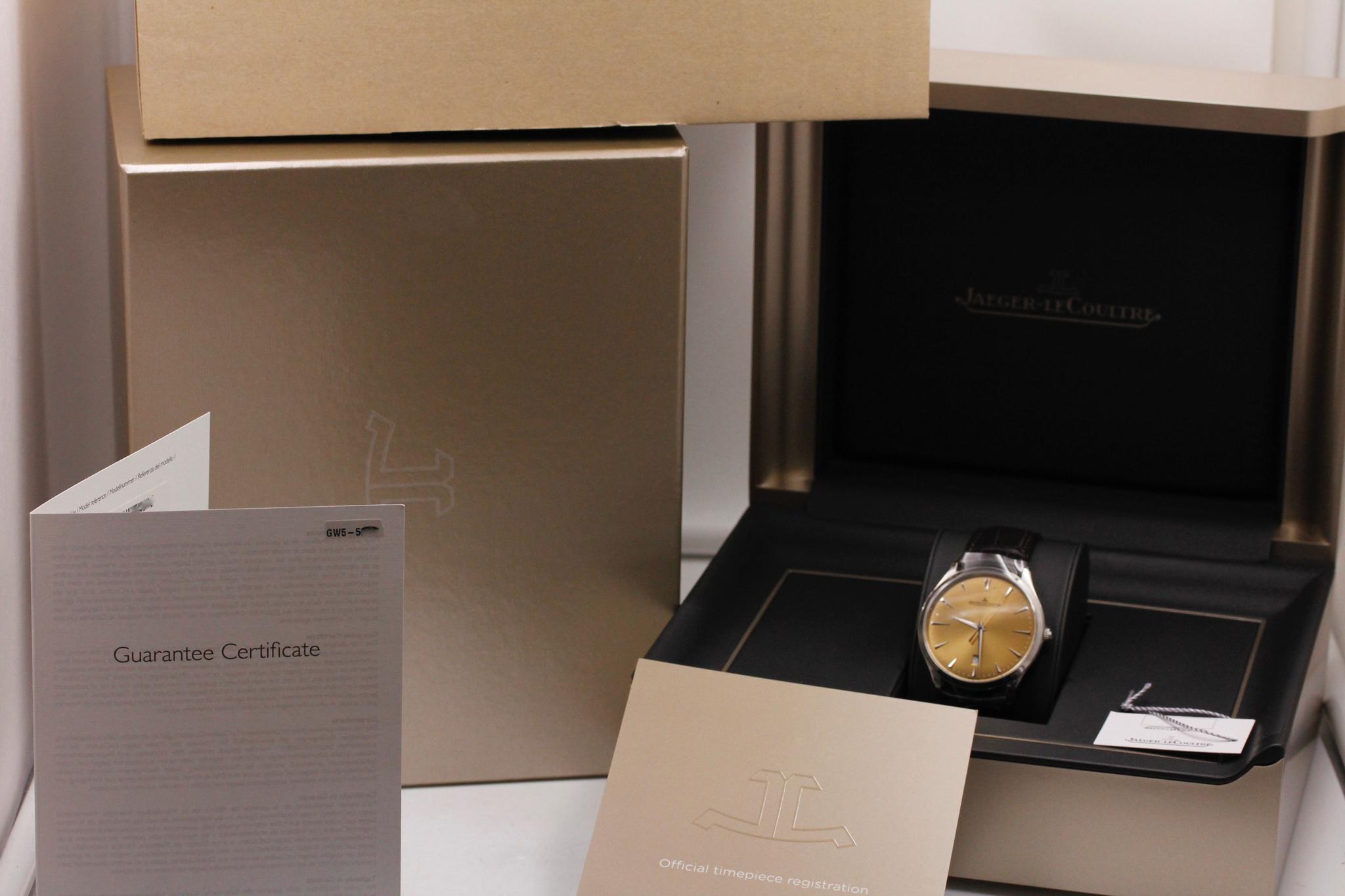 Watch Image 11