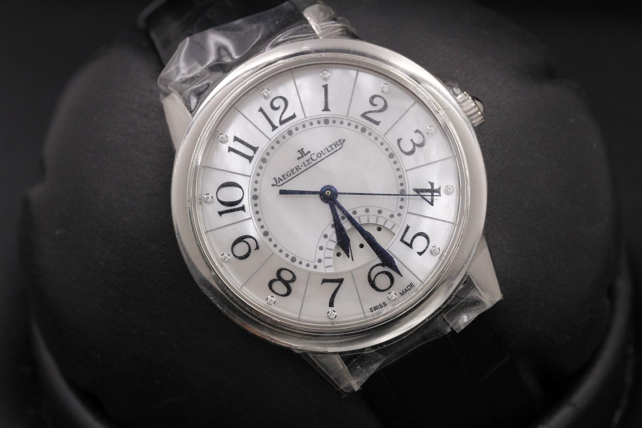 Watch Image 10
