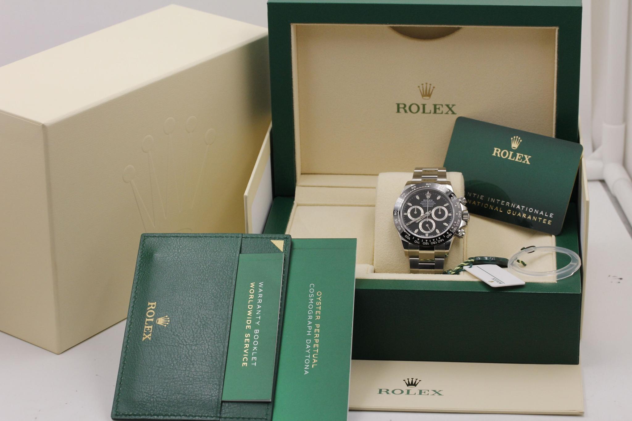 Watch Image 11