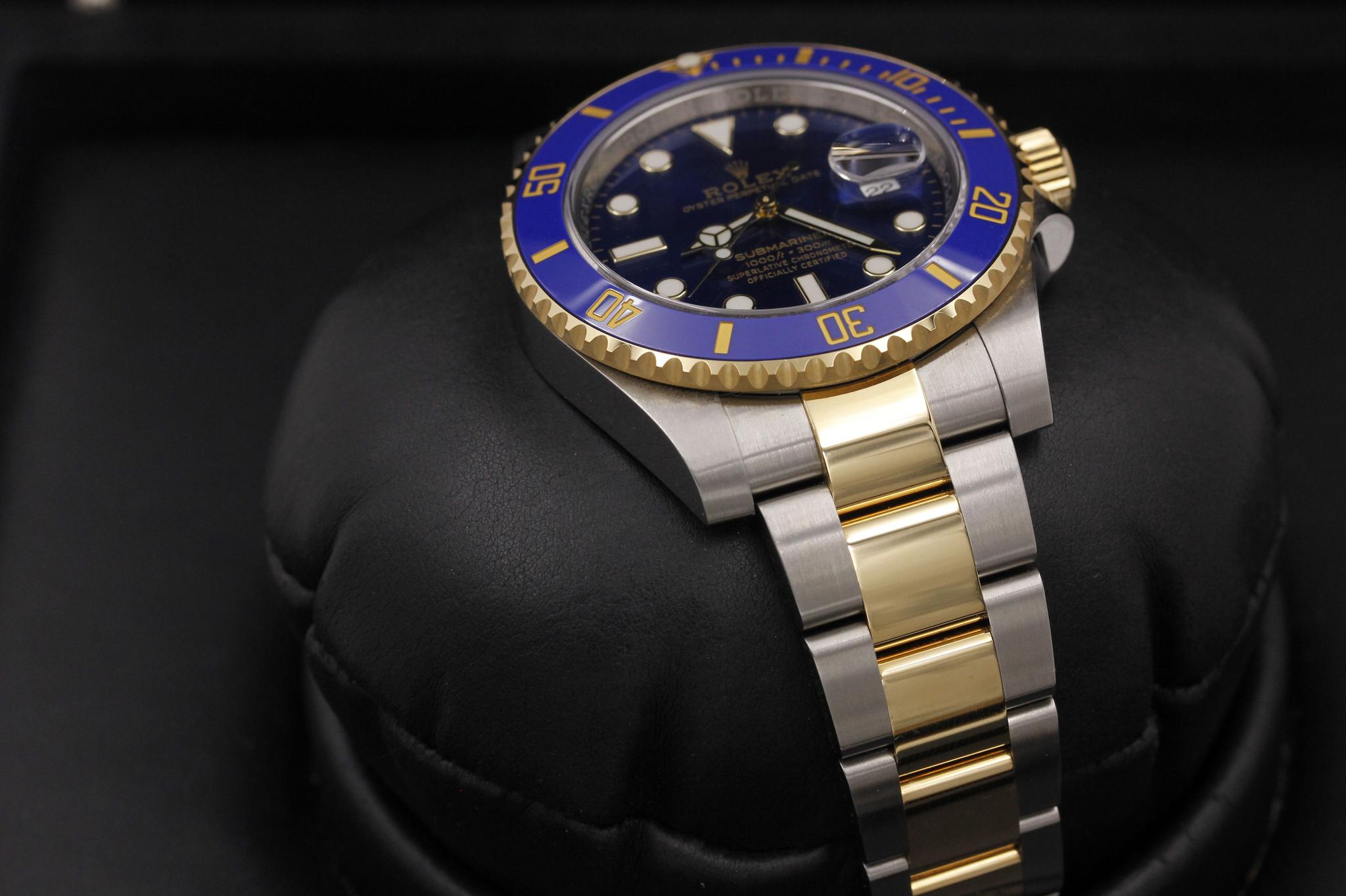 Watch Image 6