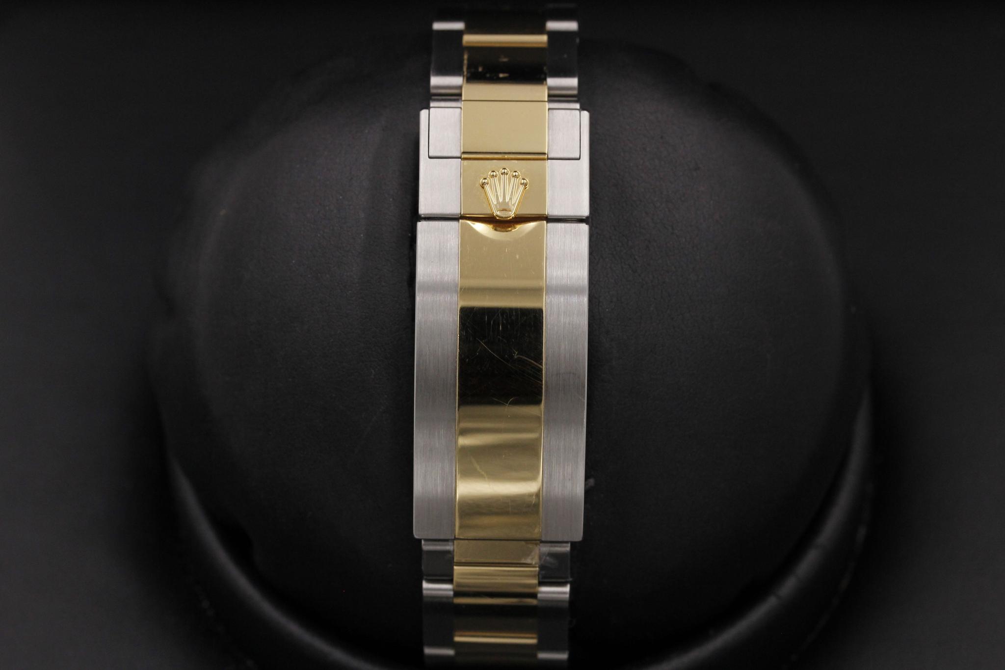Watch Image 8