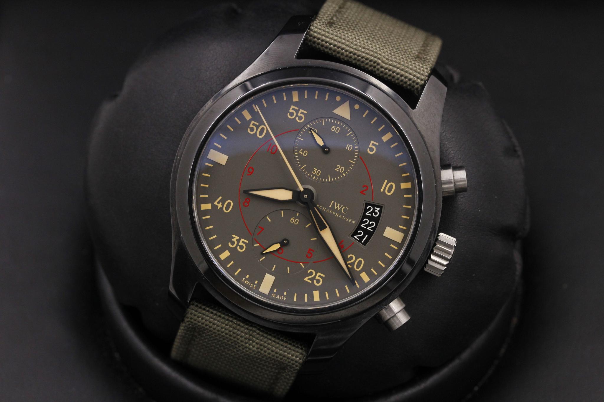 Watch Image 10