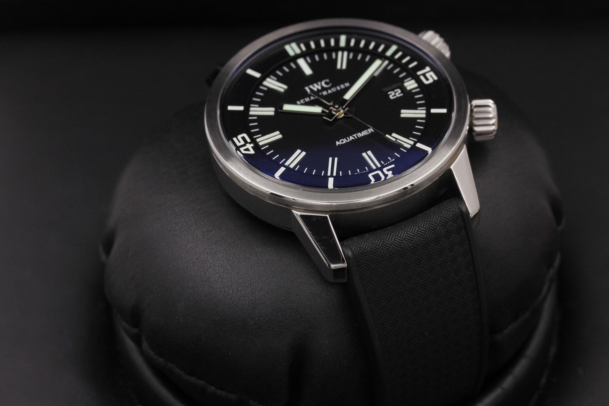 Watch Image 6