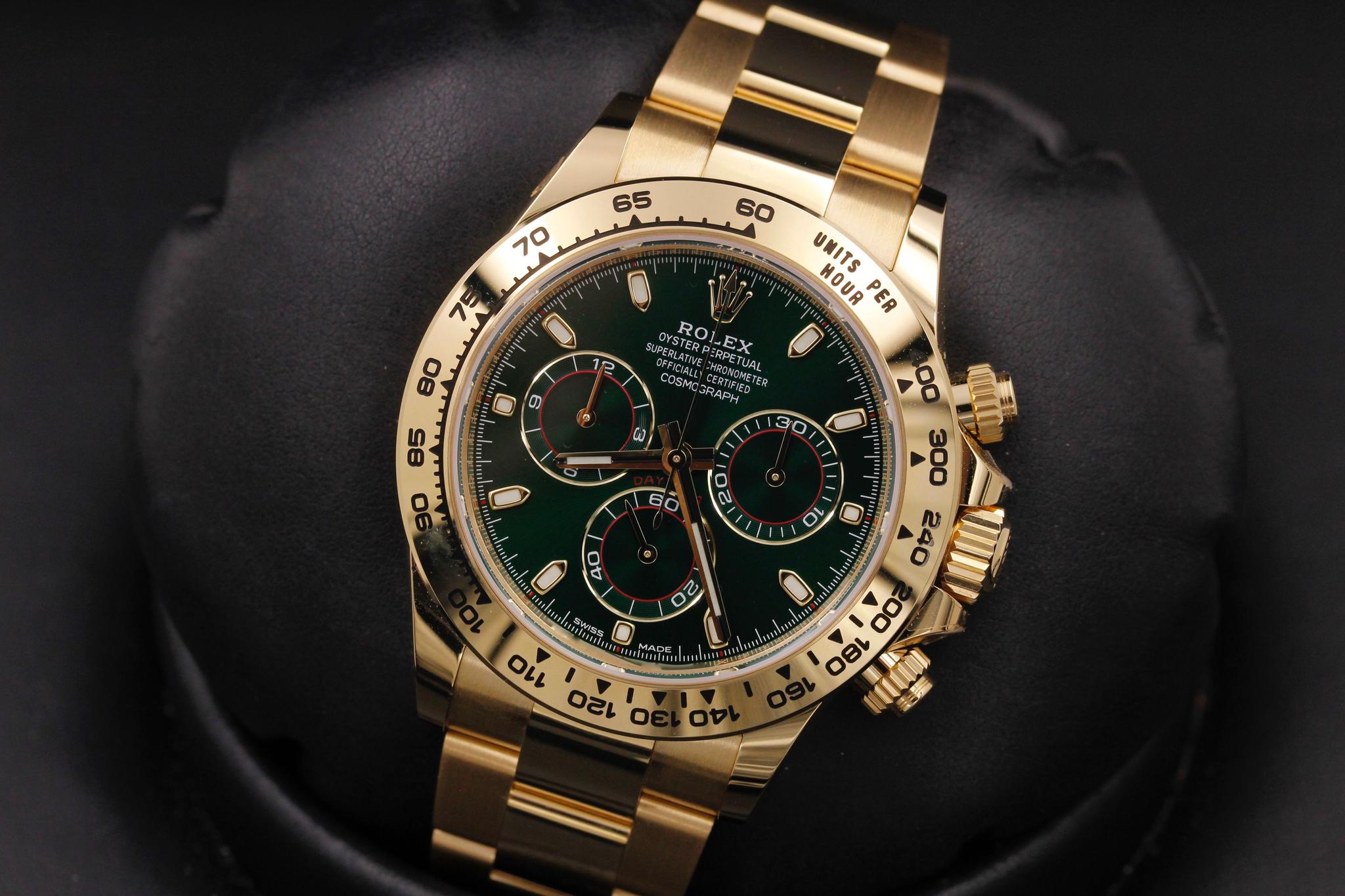 Watch Image 10