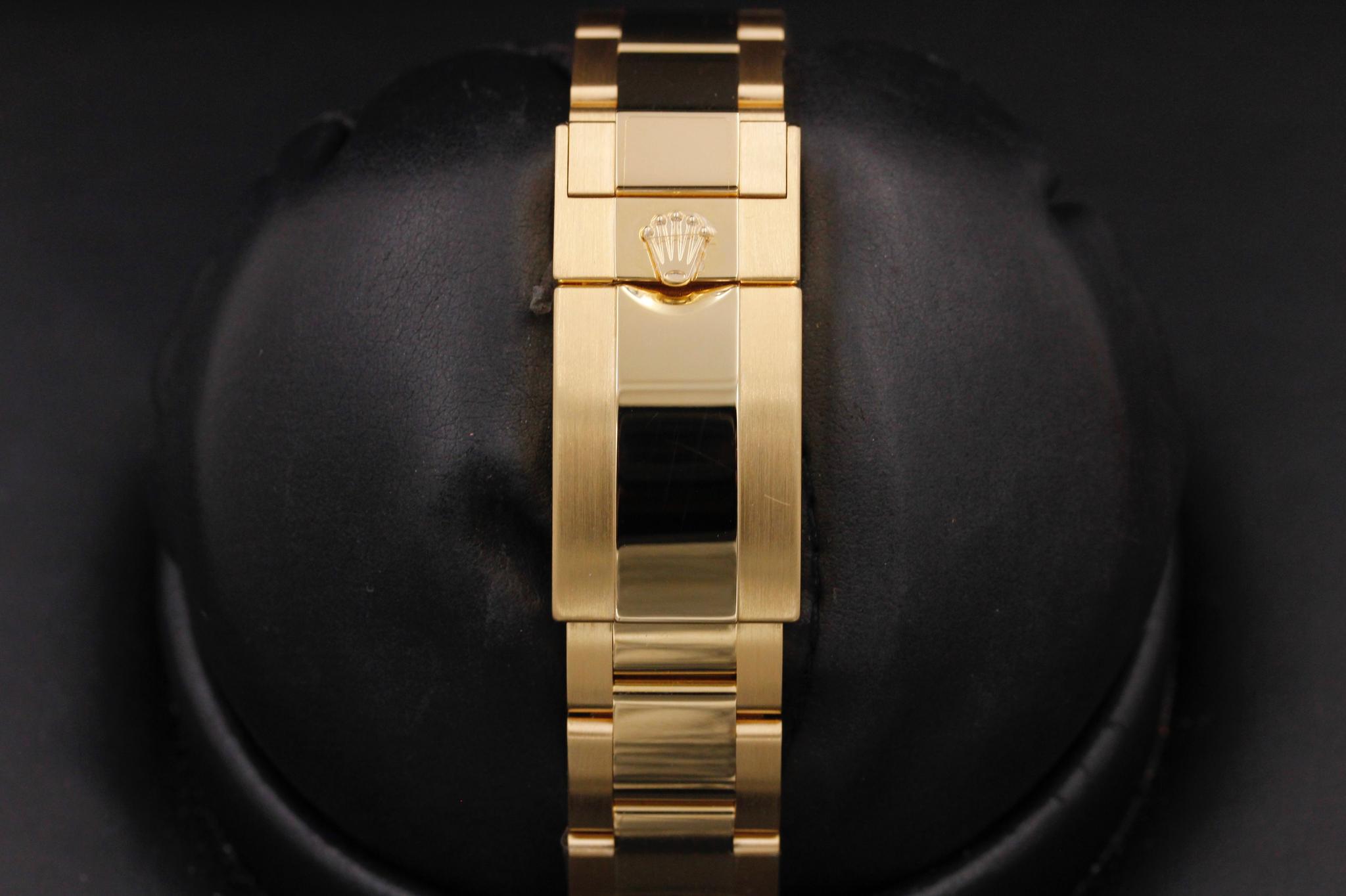 Watch Image 8