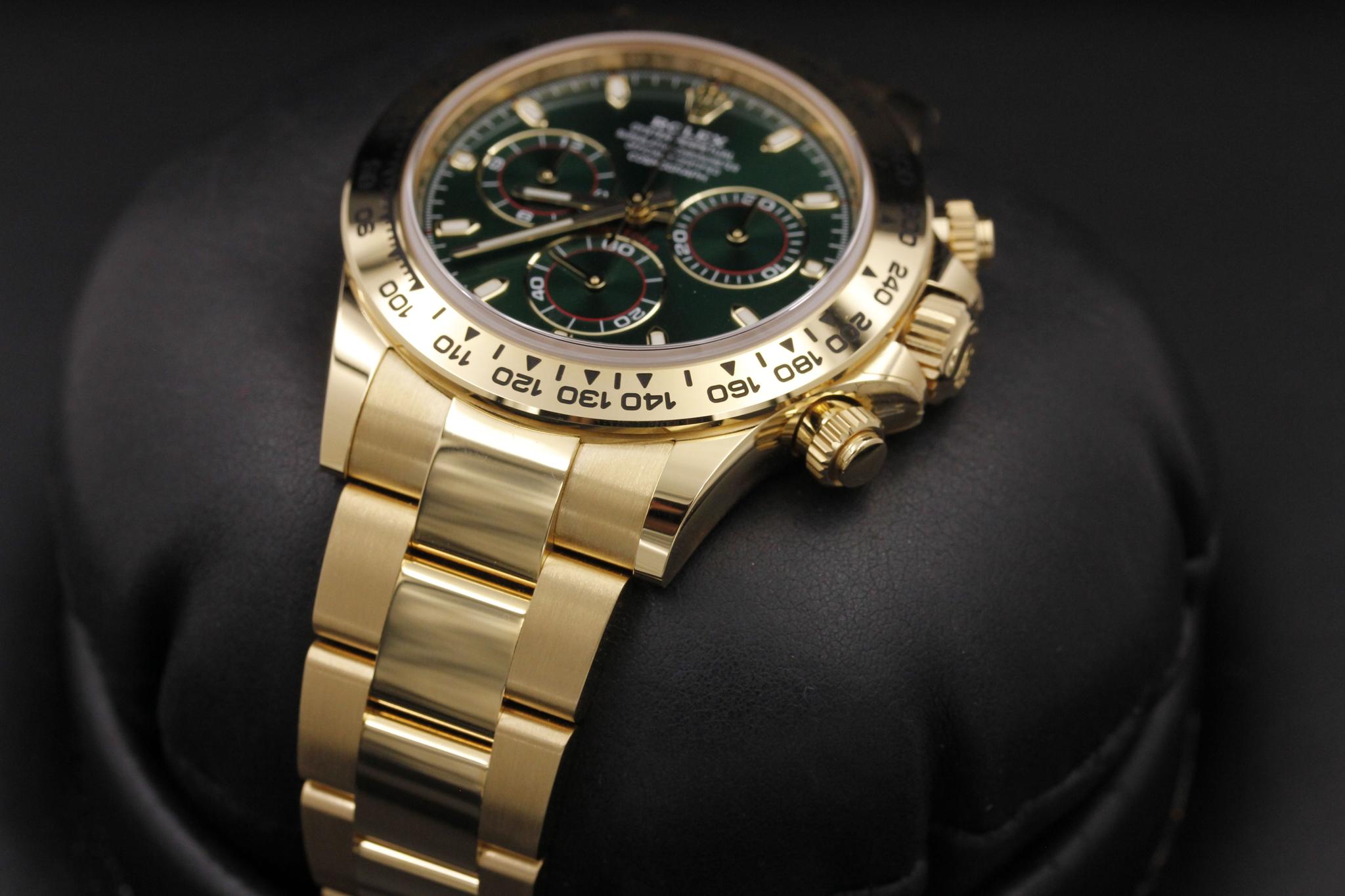 Watch Image 2