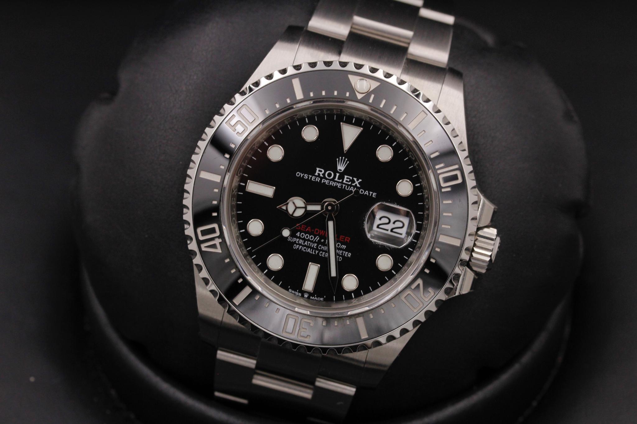 Watch Image 10