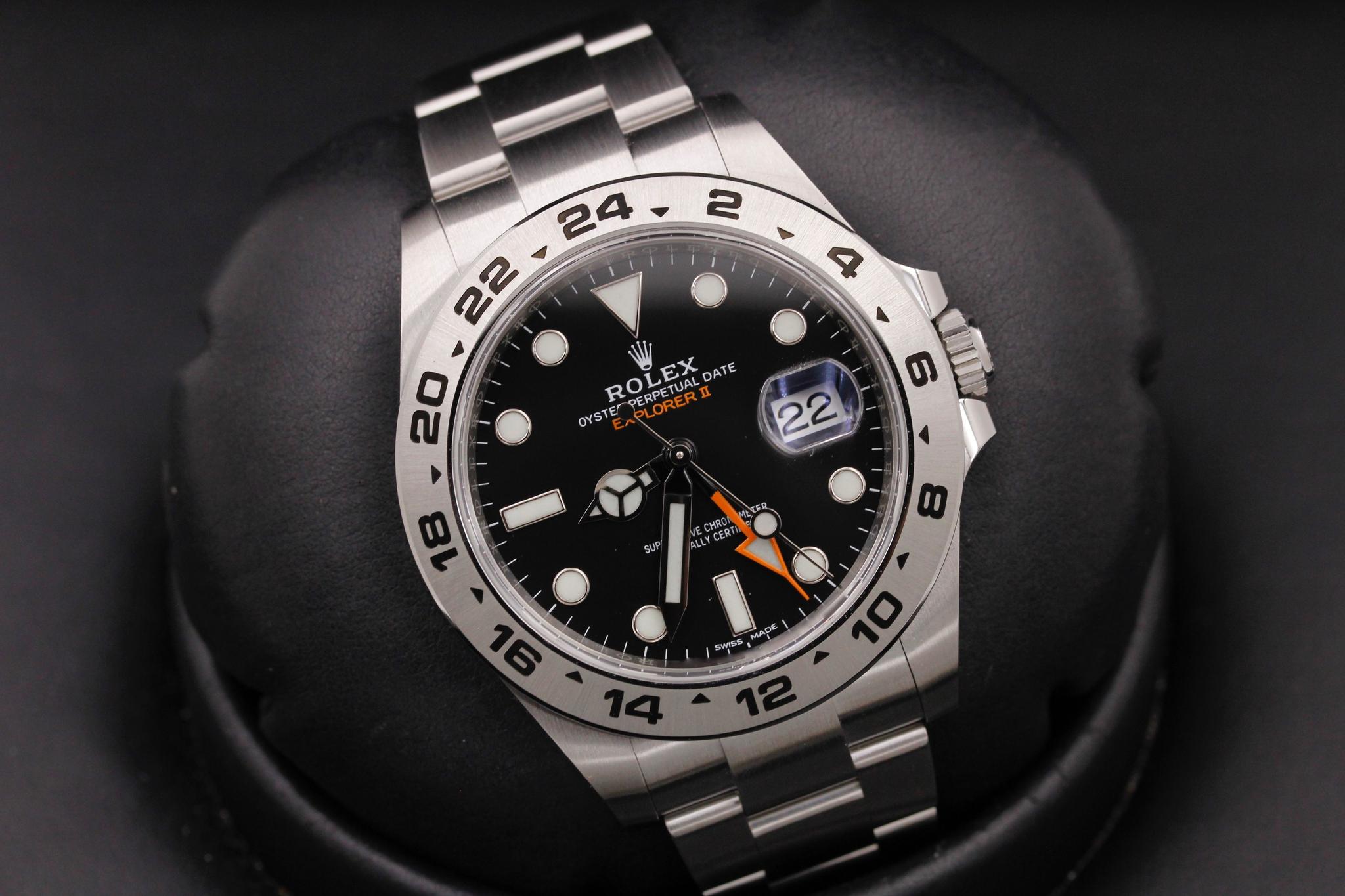 Watch Image 9
