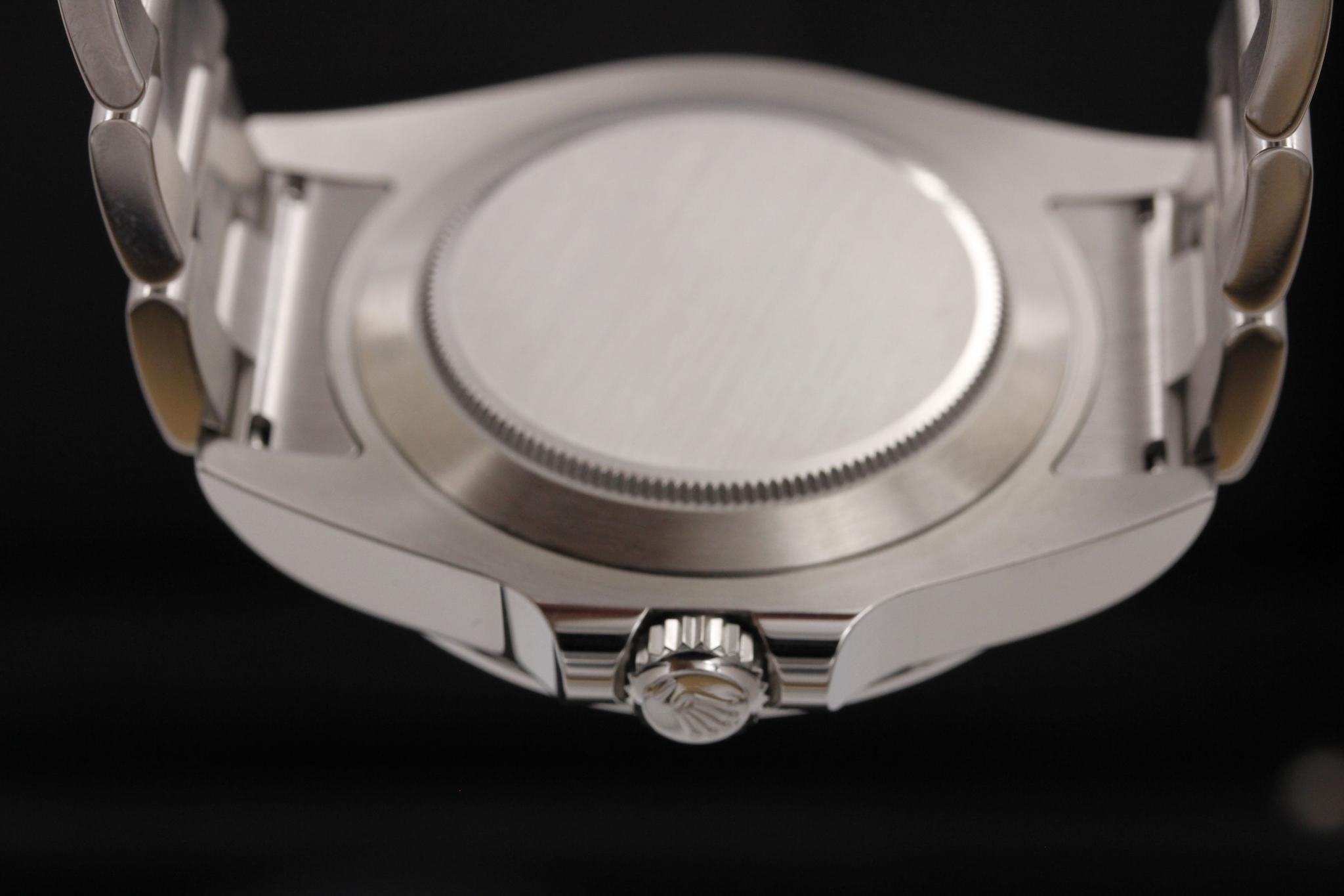 Watch Image 7
