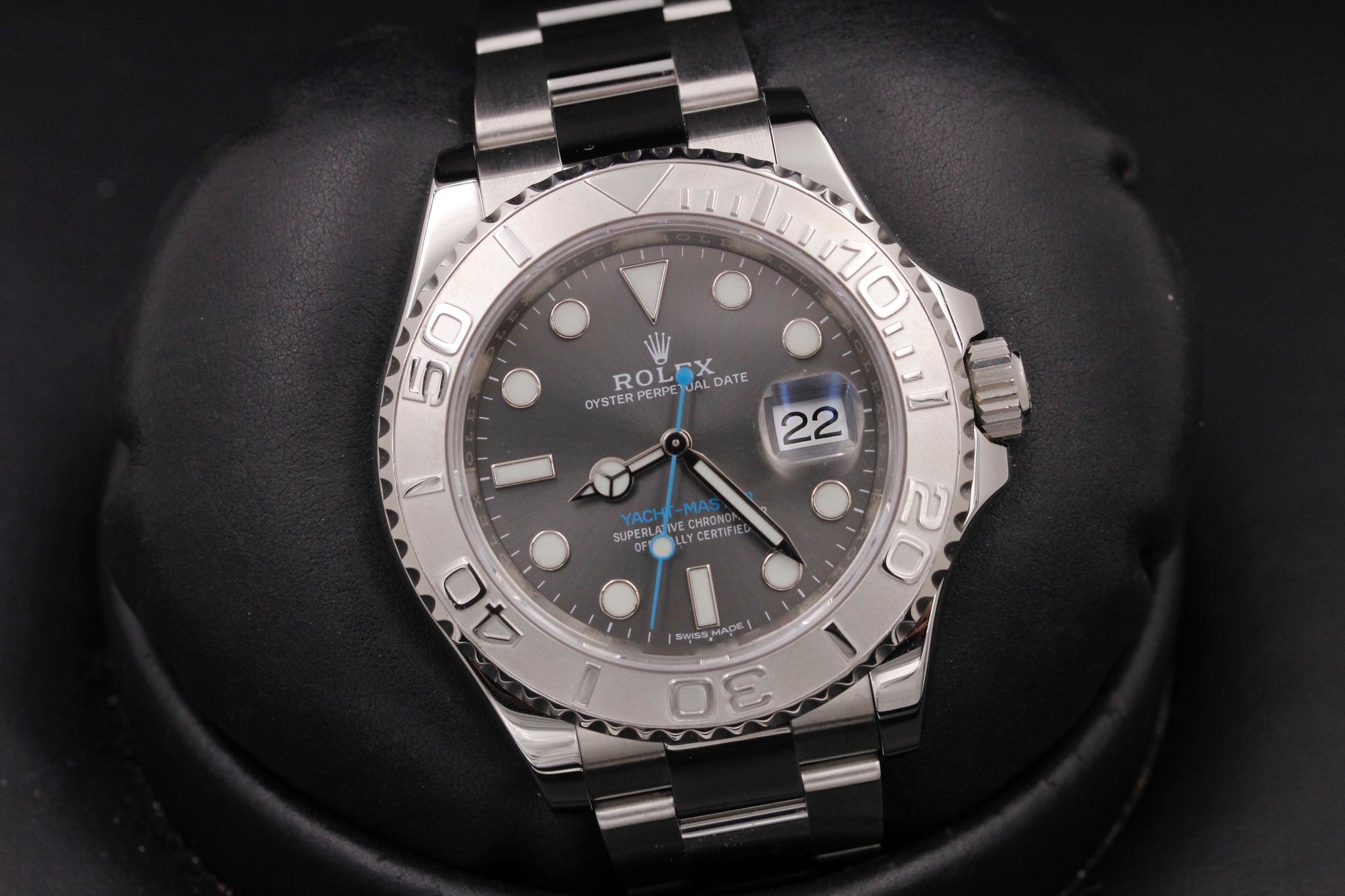Watch Image 9