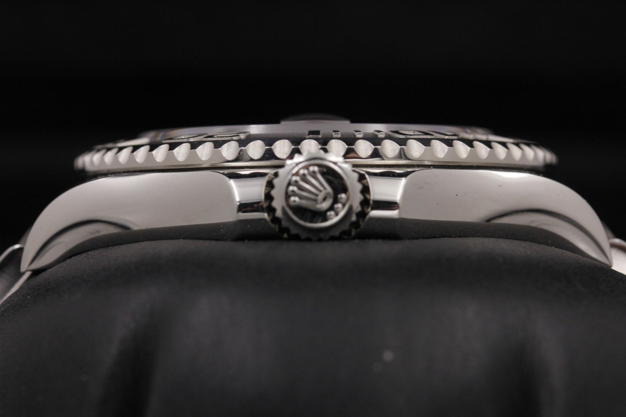 Watch Image 3