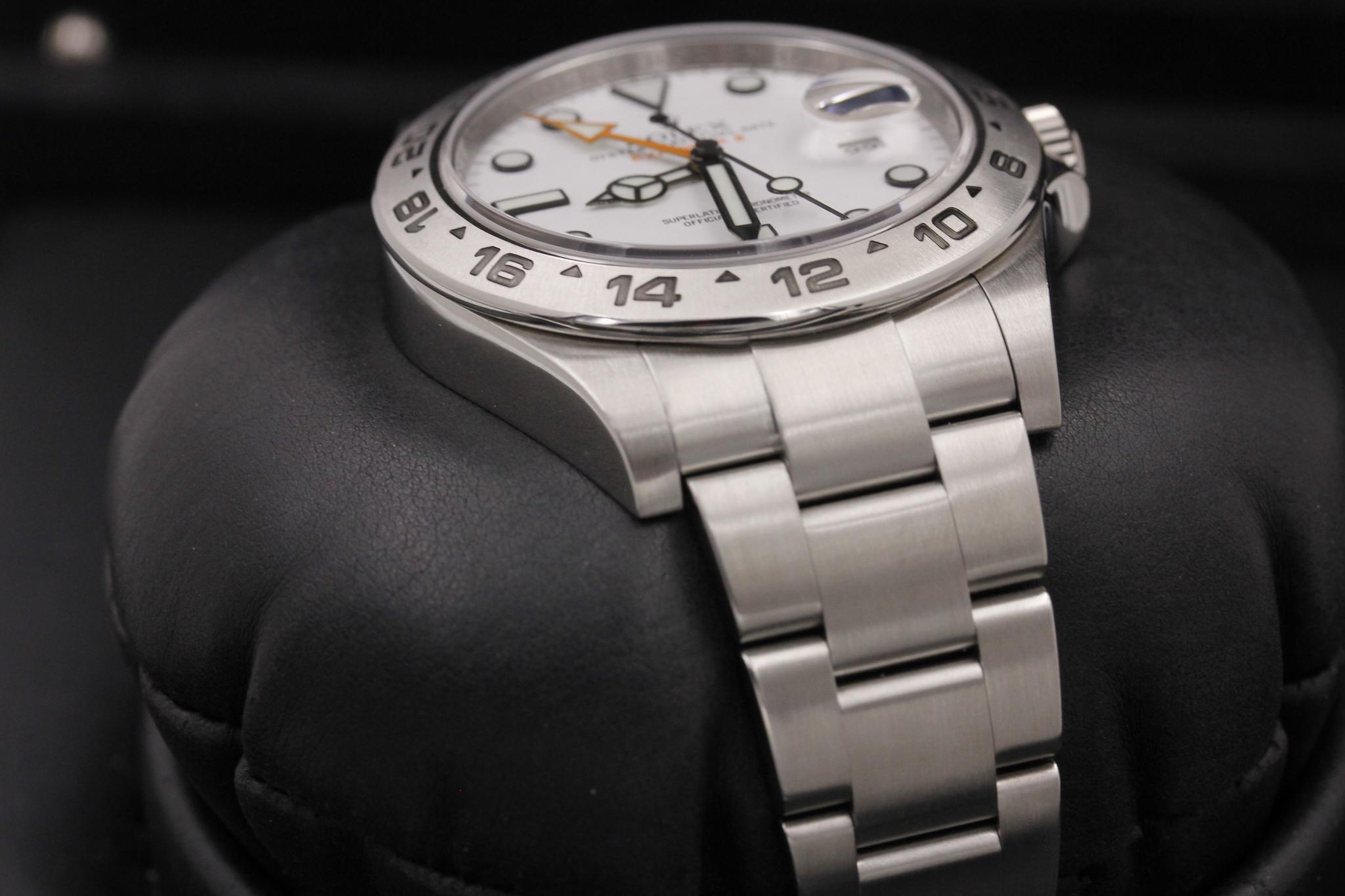 Watch Image 6