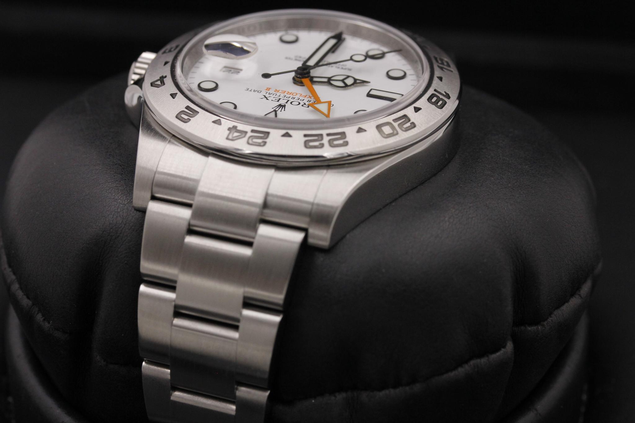 Watch Image 5