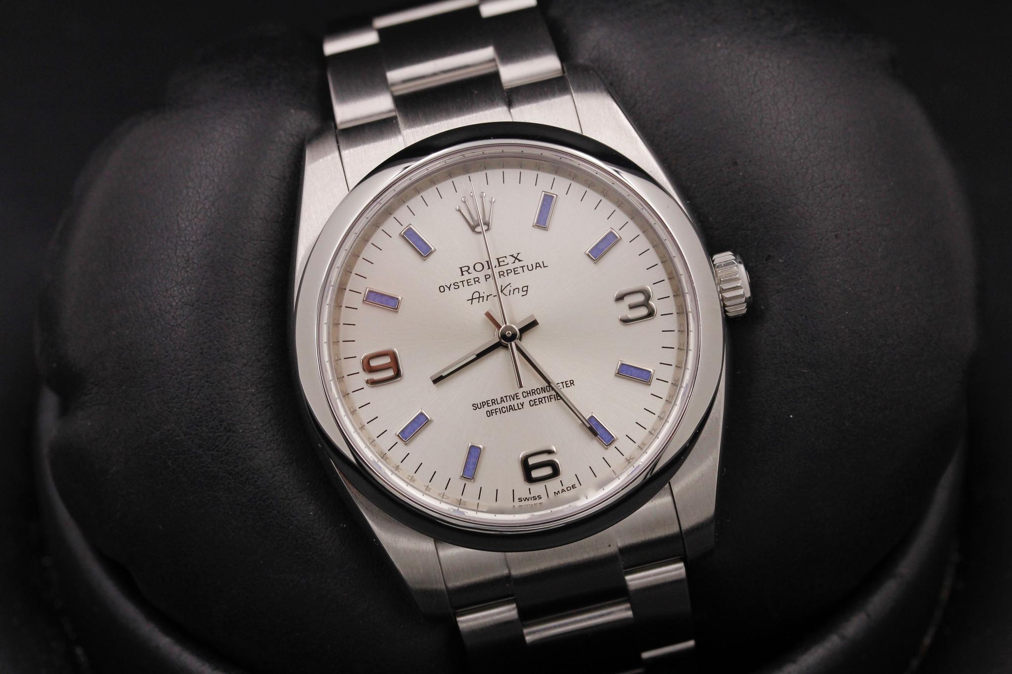 Watch Image 9