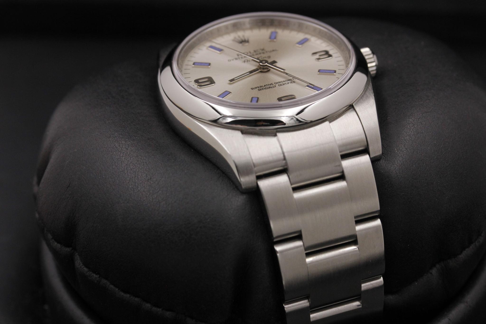 Watch Image 6