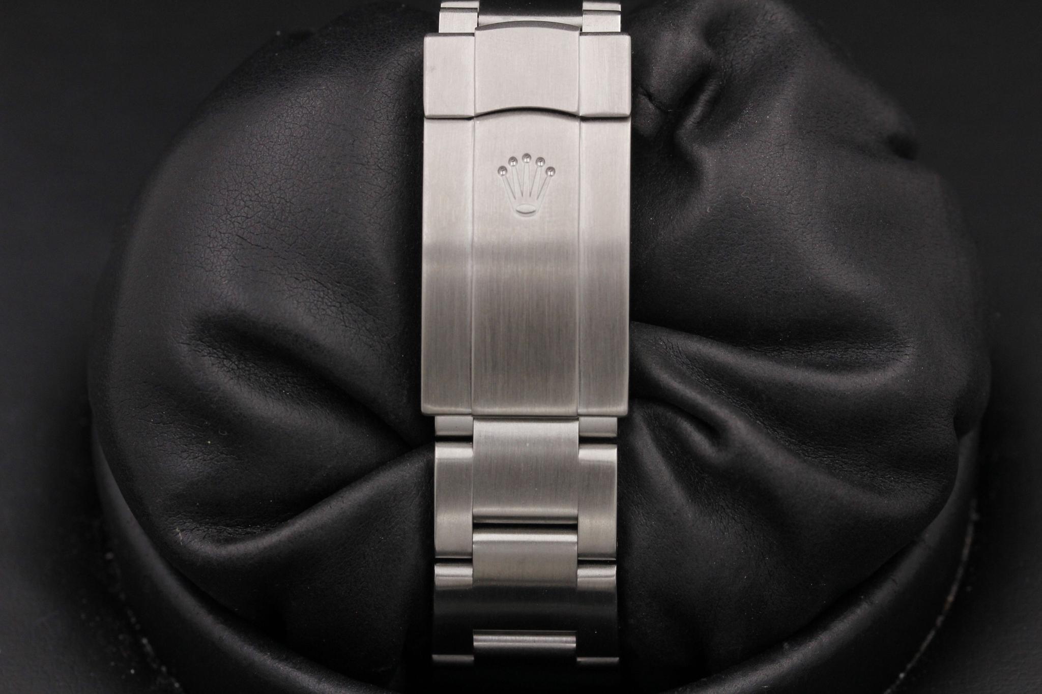 Watch Image 8