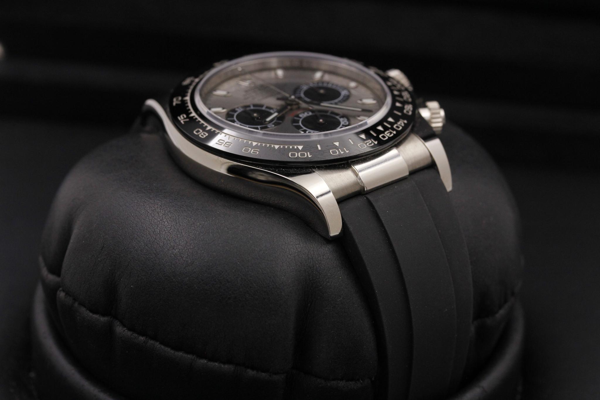 Watch Image 6