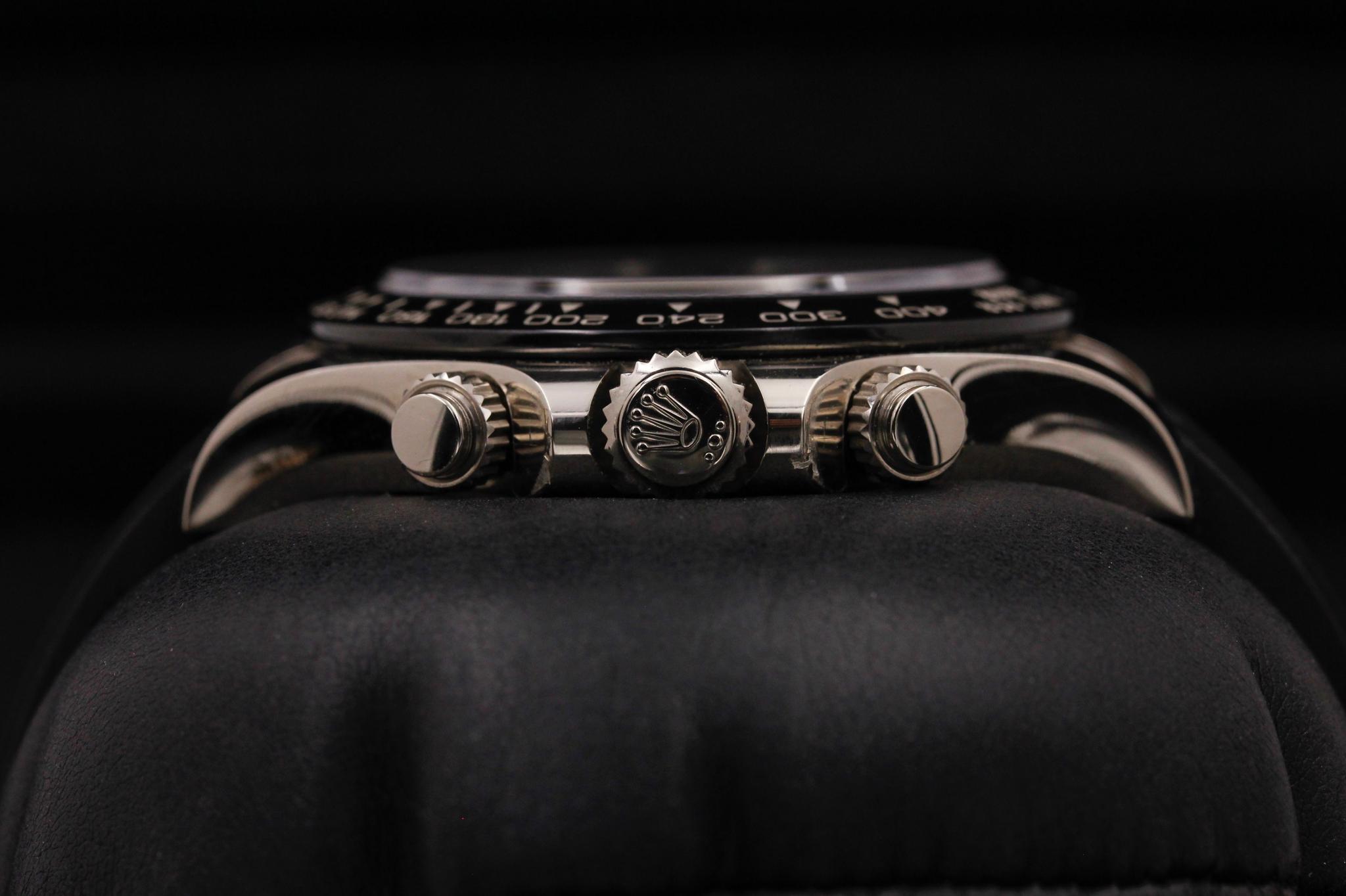 Watch Image 3