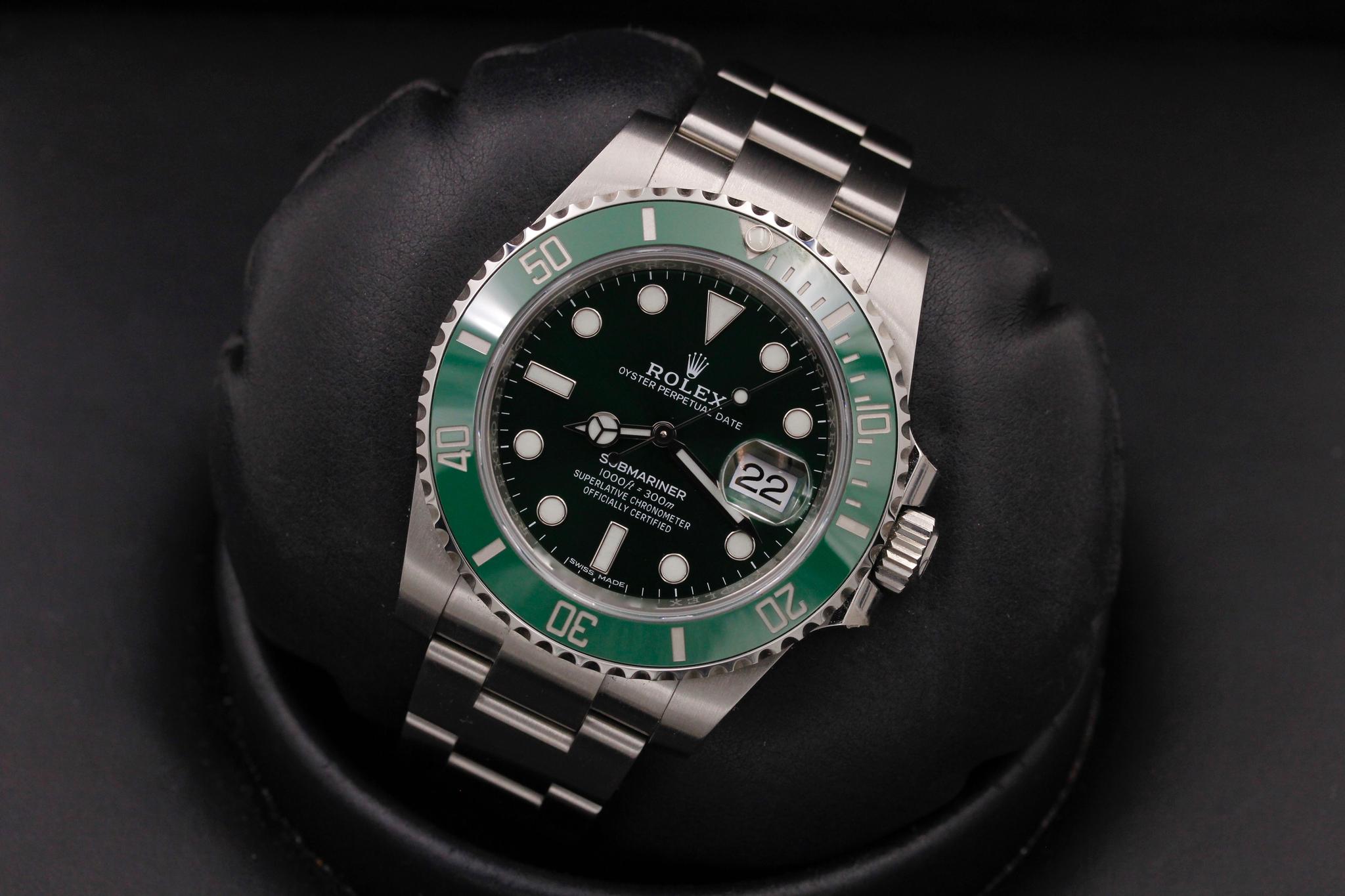 Watch Image 10