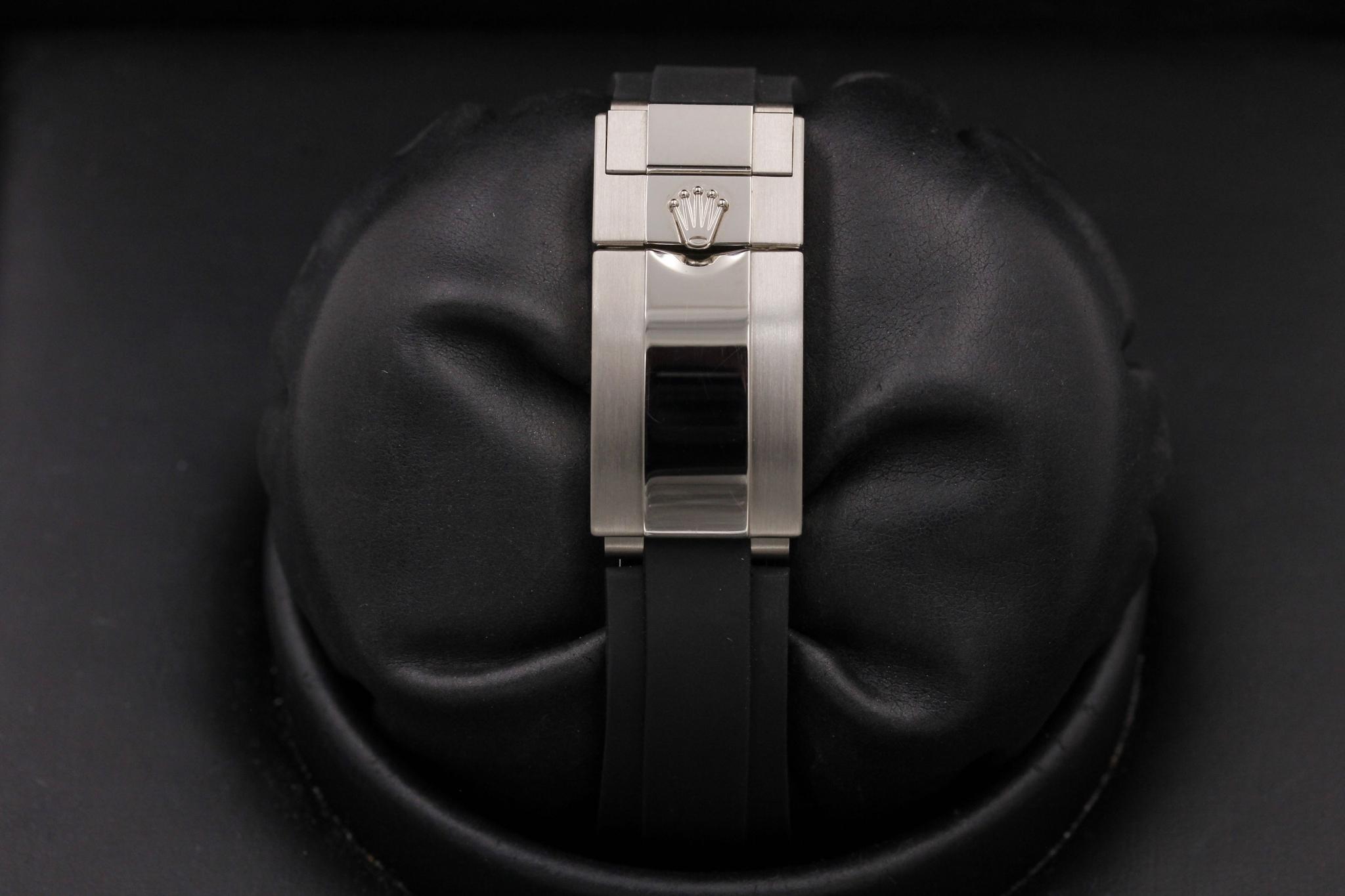 Watch Image 8