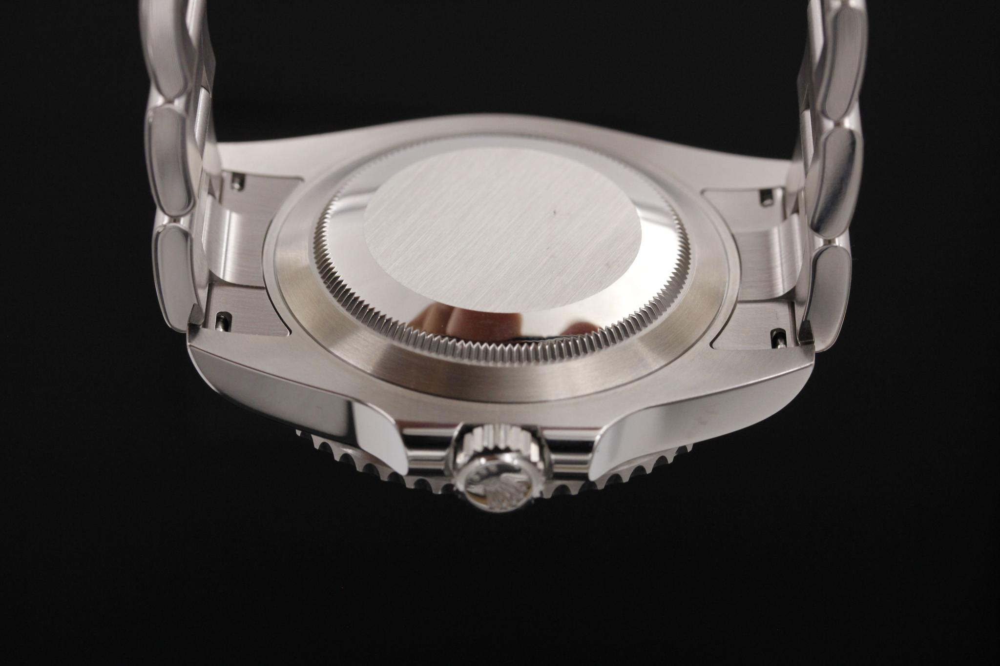 Watch Image 7