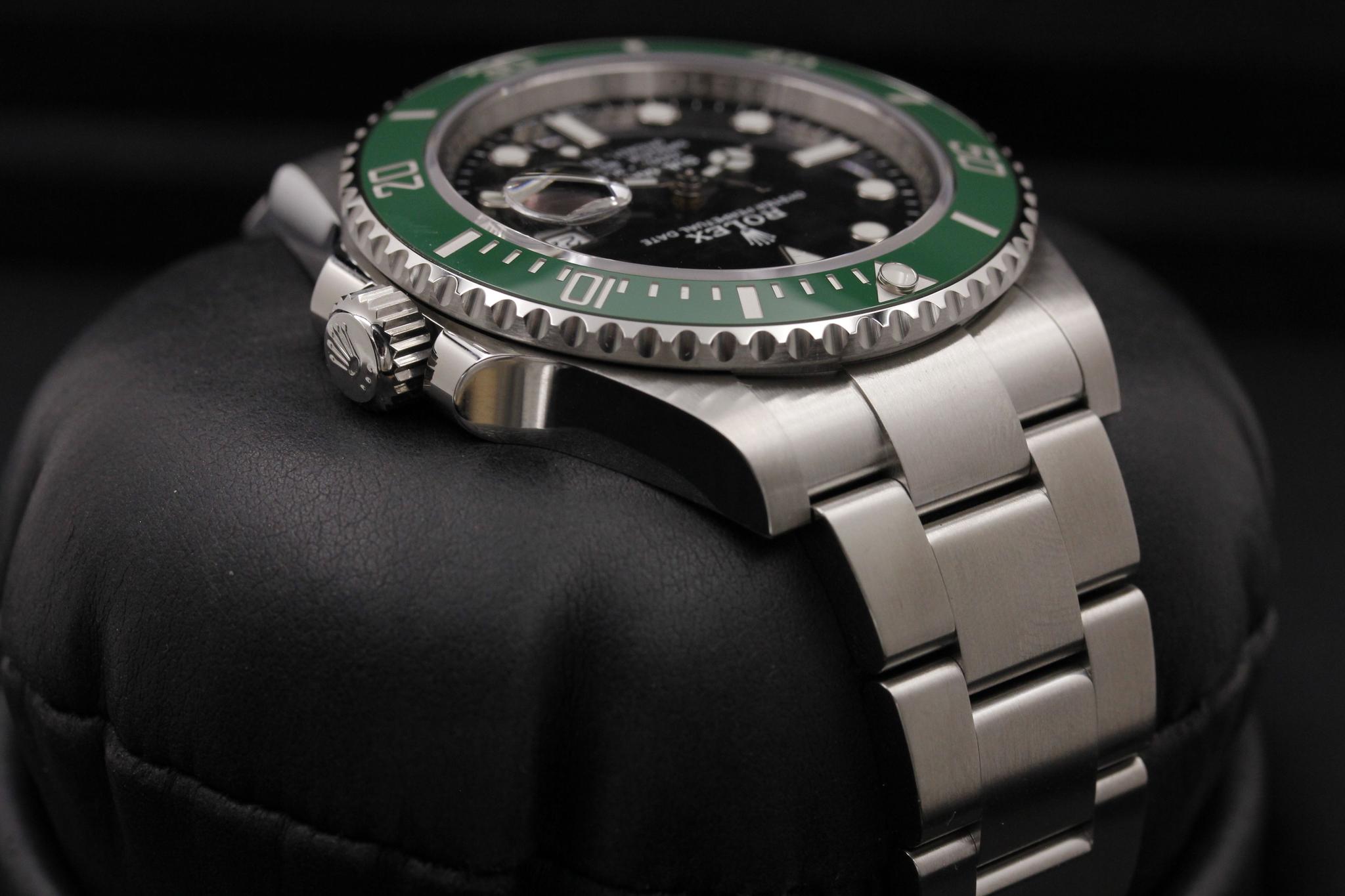 Watch Image 4