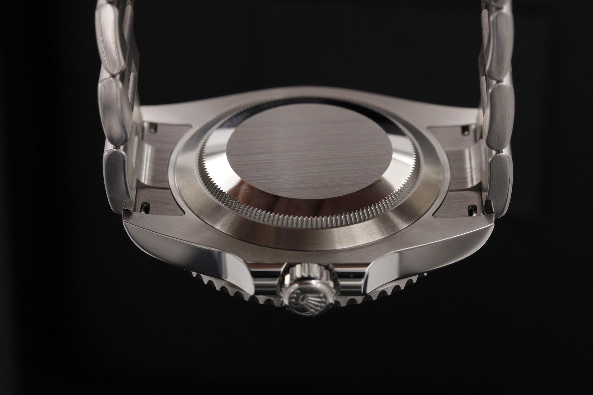 Watch Image 7