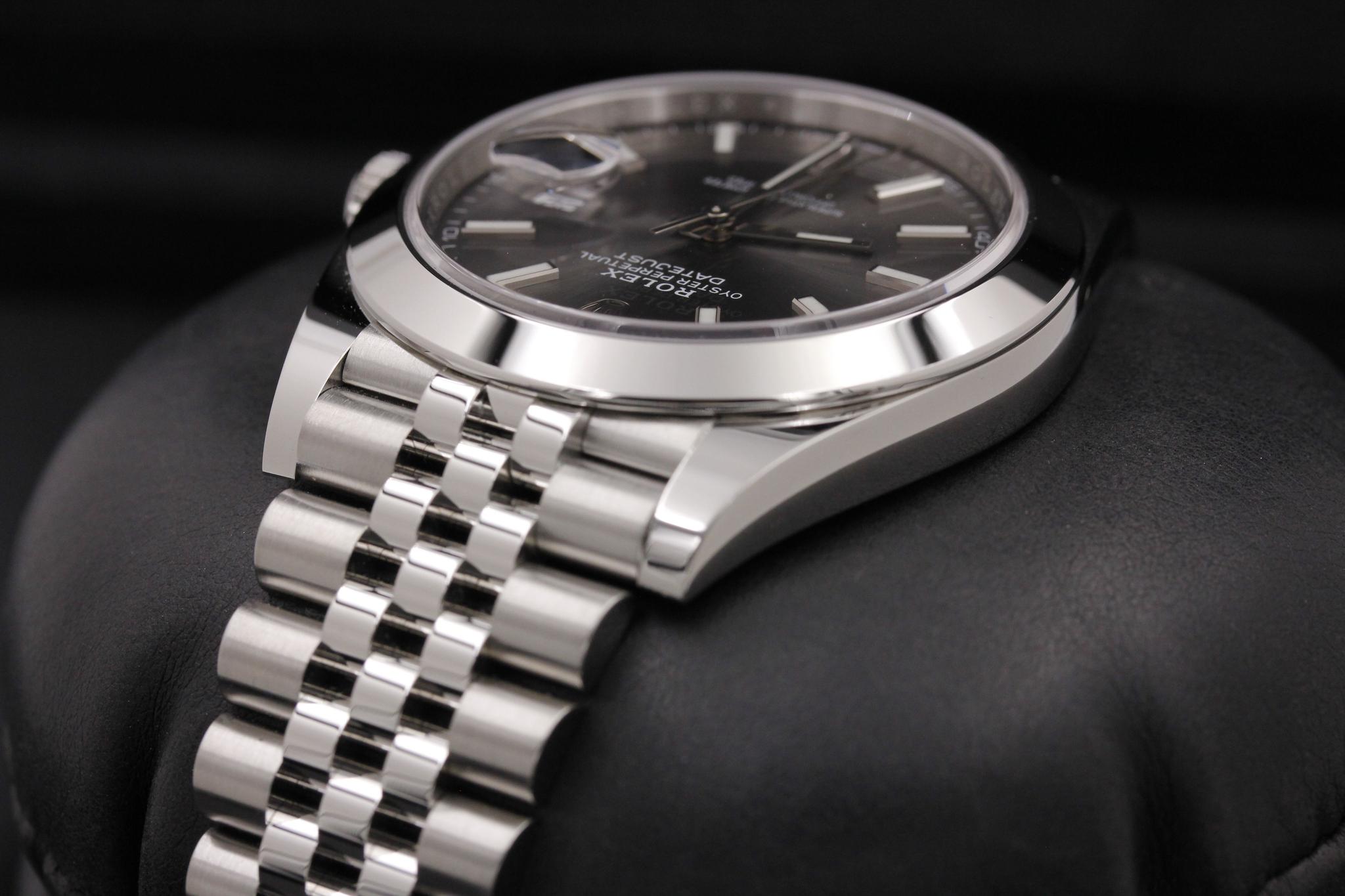 Watch Image 5
