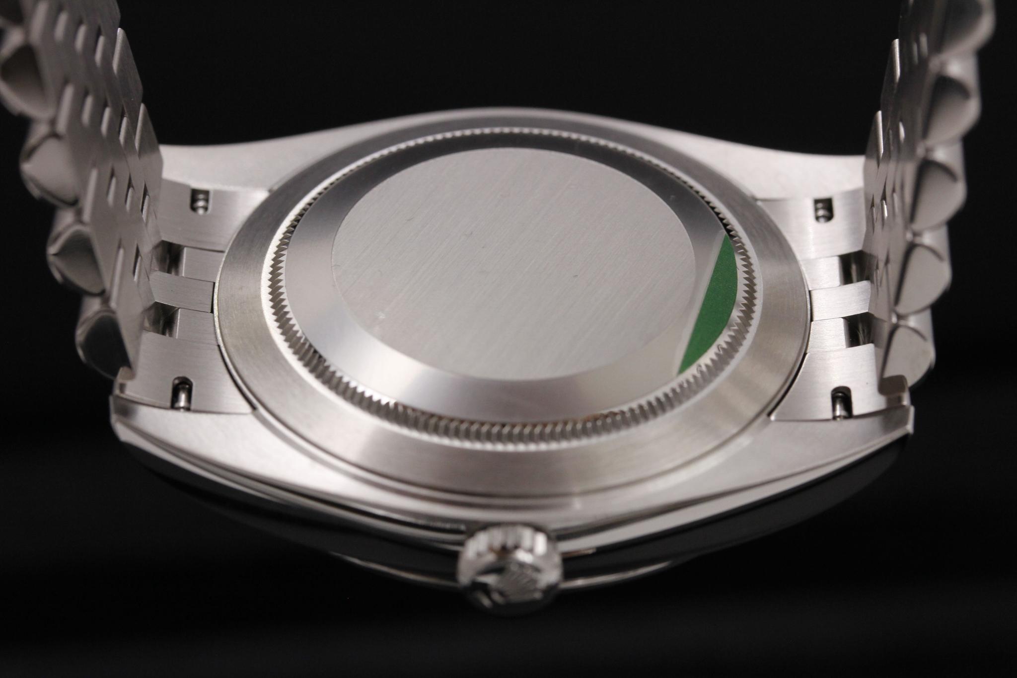 Watch Image 7