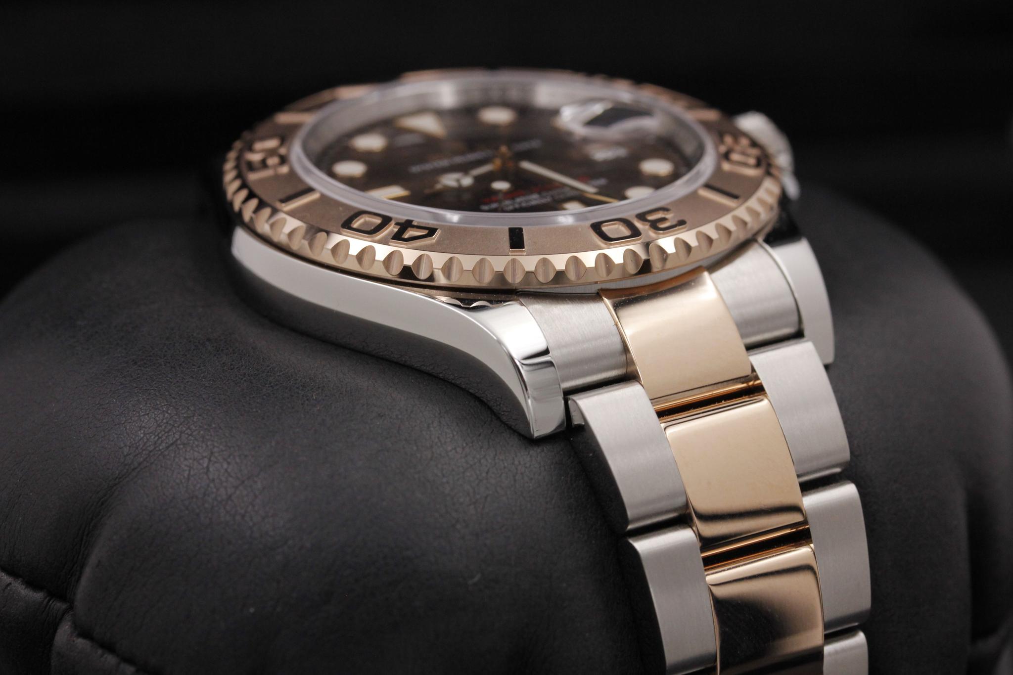 Watch Image 6
