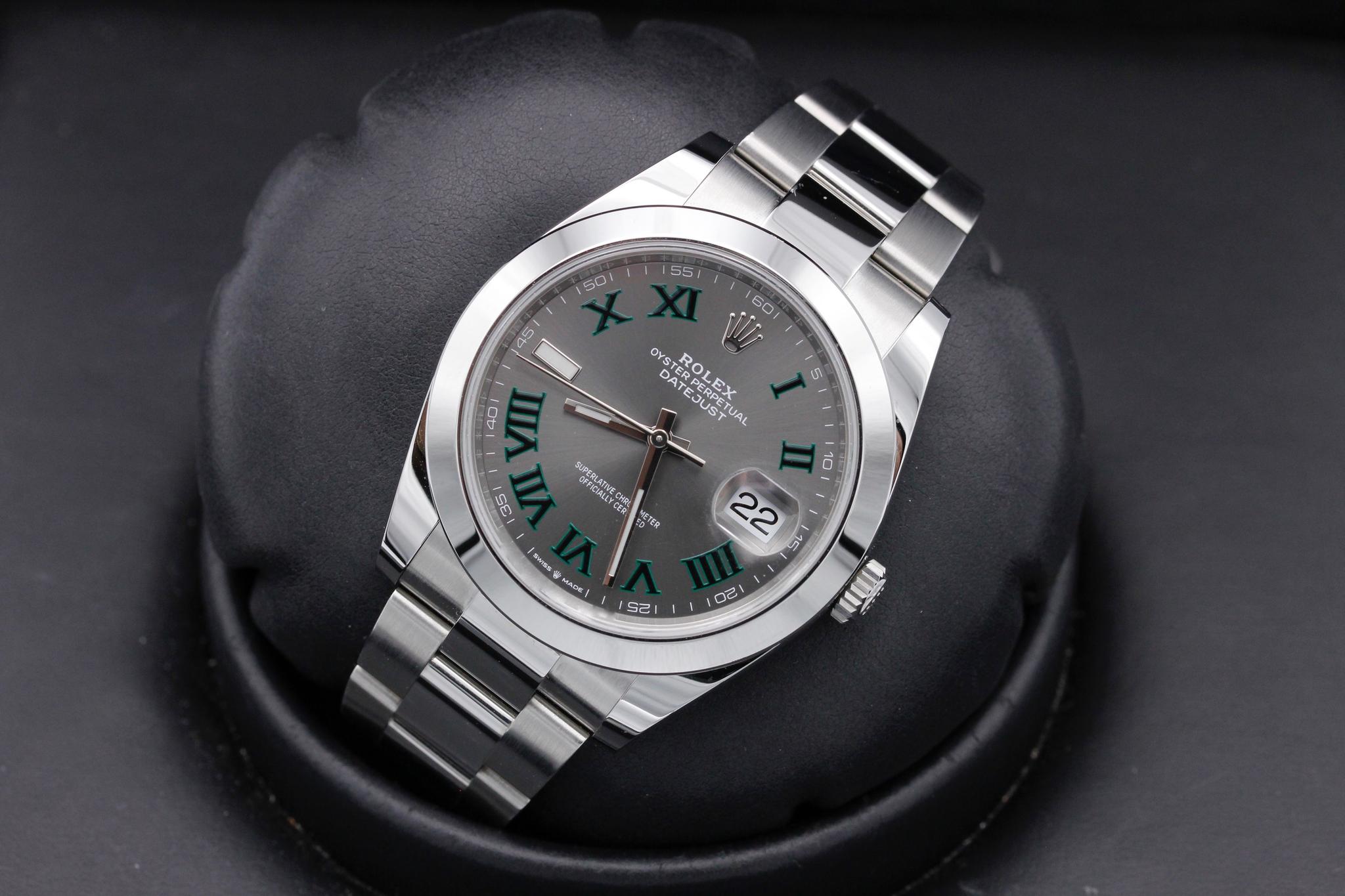 Watch Image 9