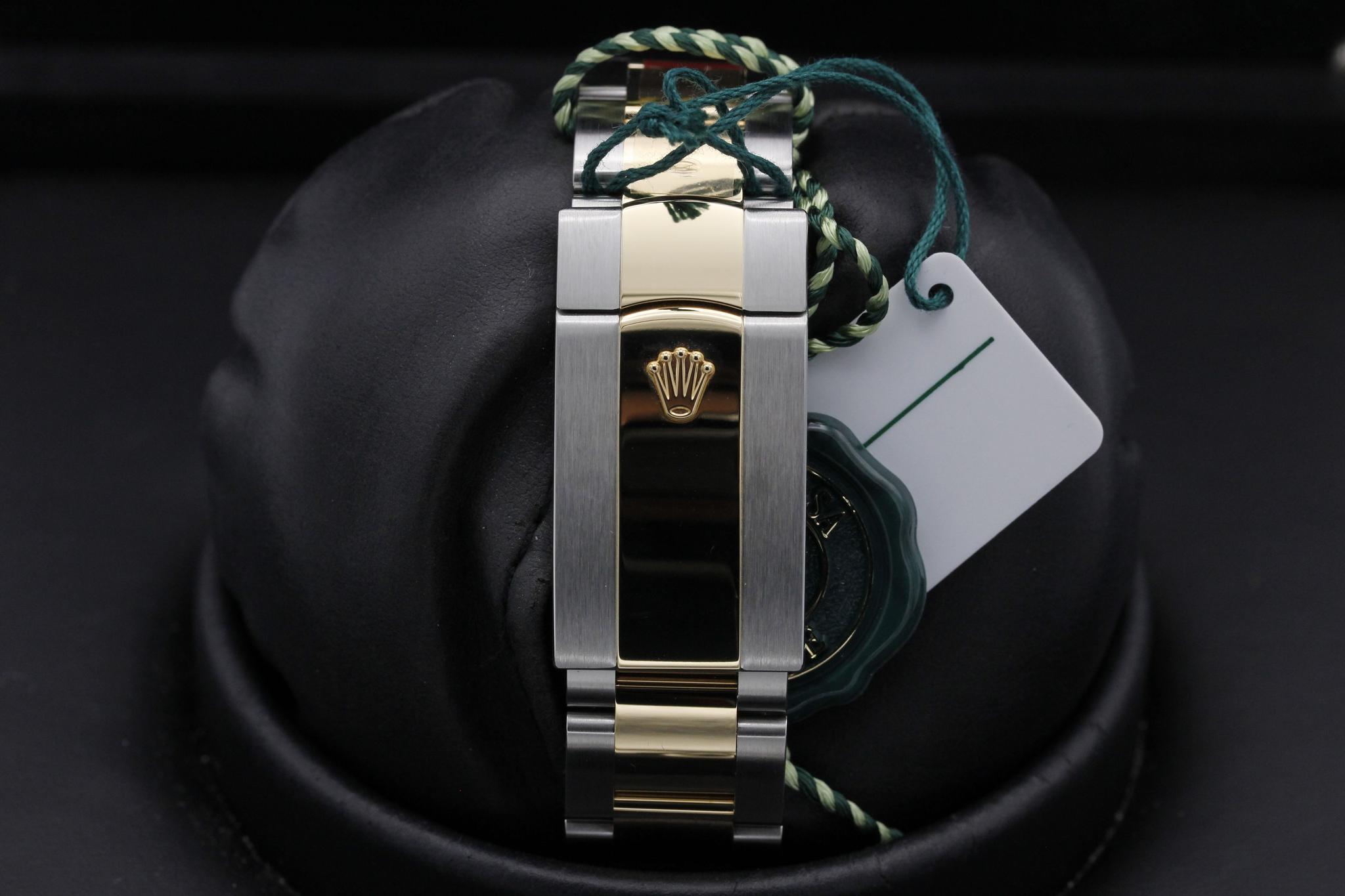 Watch Image 8